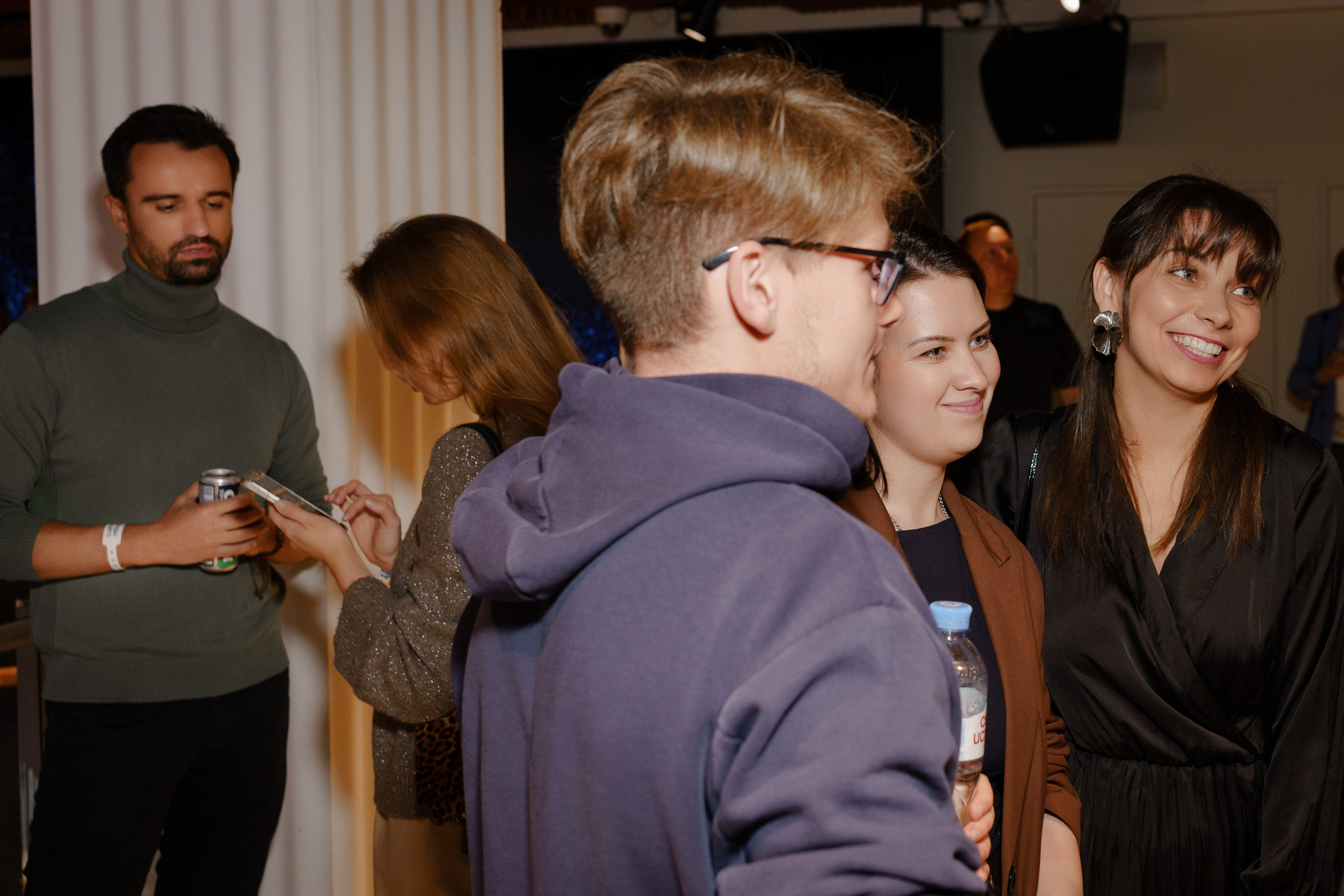 Репортажный фотограф на конференцию в Москве. Репортажный фотограф в Москве Саша Дружинина