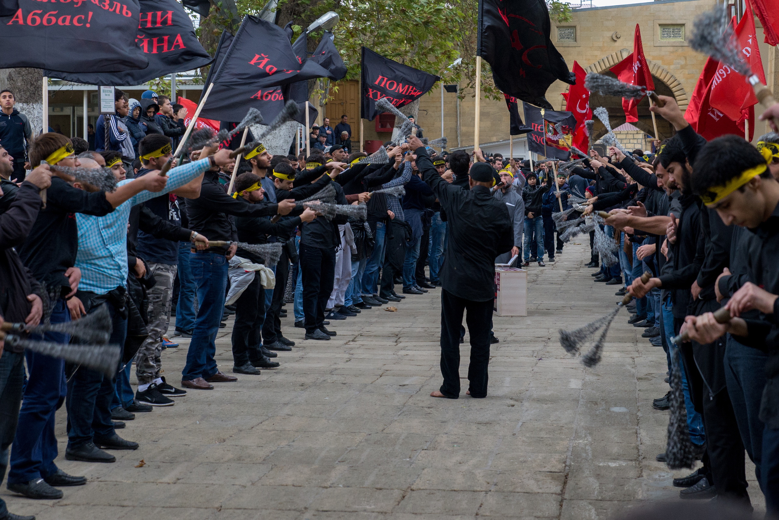Ашура. Журналист, фотограф и кинодокументалист Владимир Севриновский