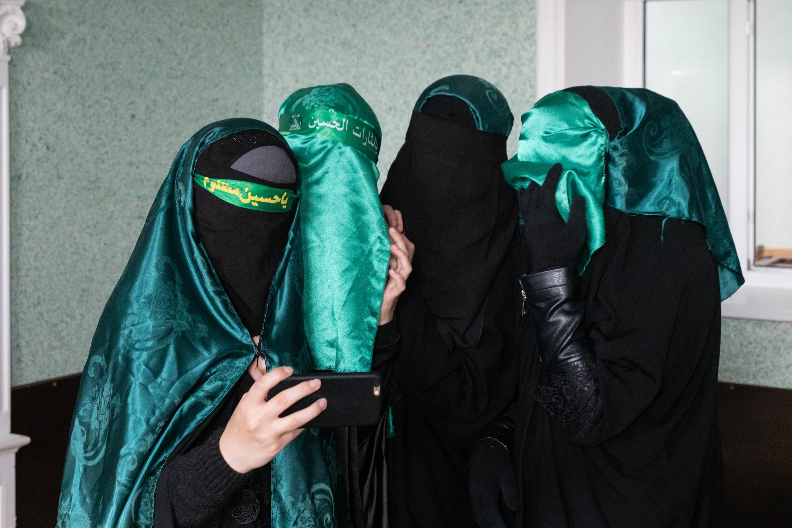 Ашура. Журналист, фотограф и кинодокументалист Владимир Севриновский