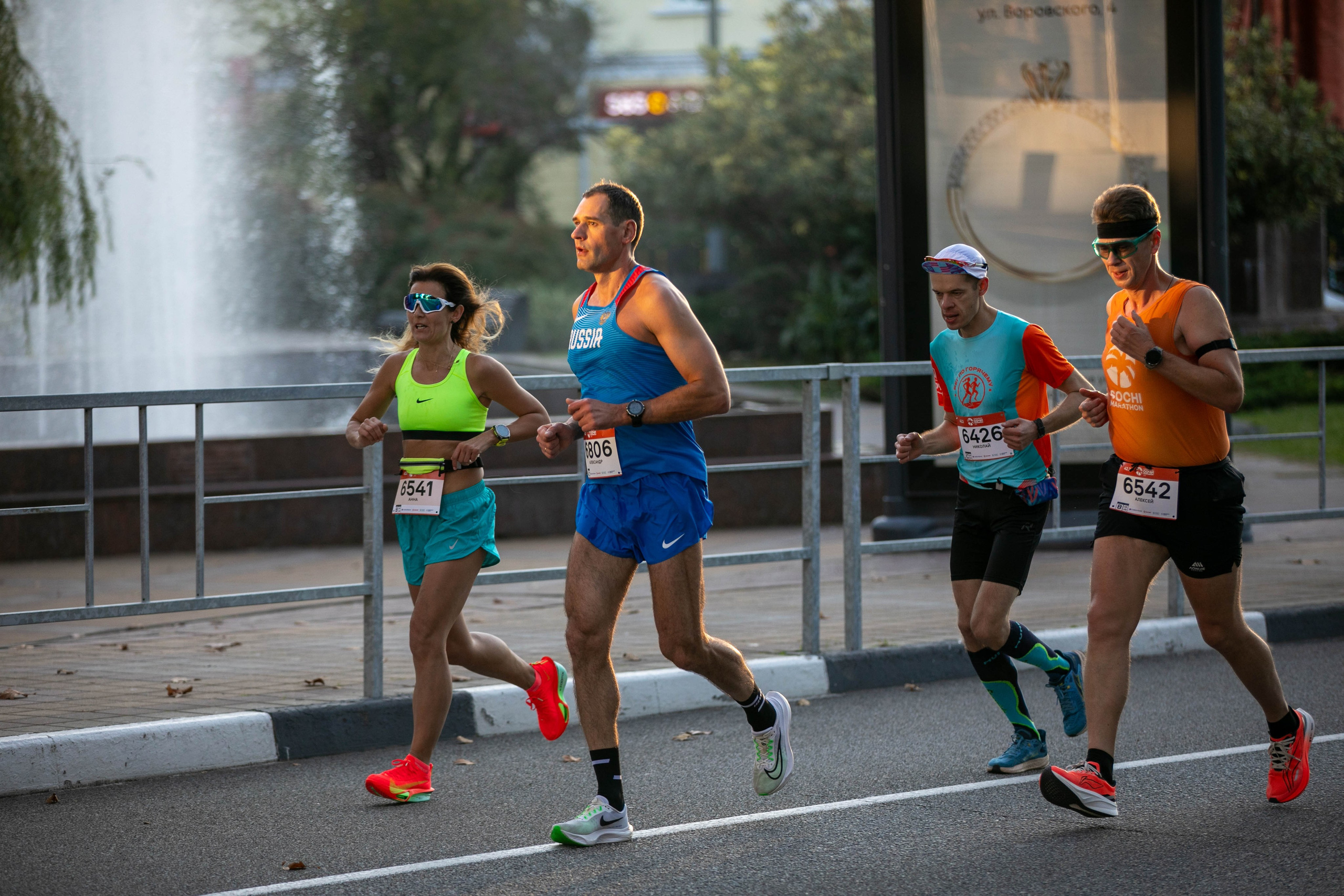 Сочи Марафон по бегу — 2025.11.03. Фотограф из Сочи Регина Труфанова