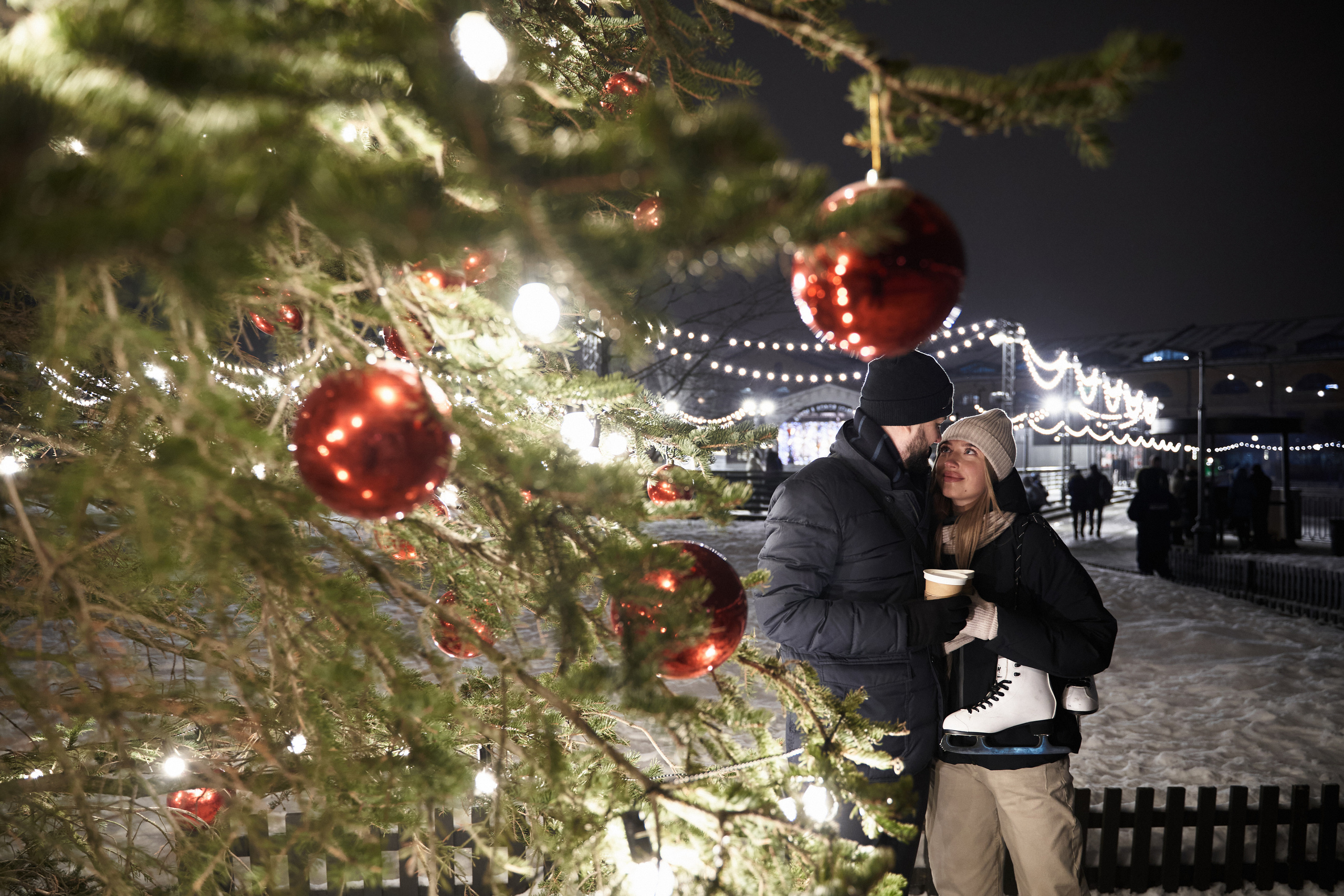 Фотосессия для двоих на катке. Свадебный и Репортажный фотограф в Санкт-Петербурге Дмитрий Бирцев