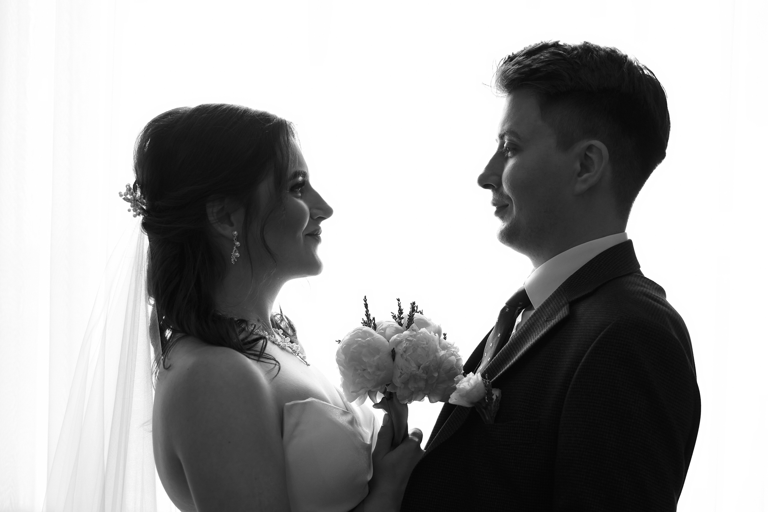 Свадебная фотосессия у Санкт-Петербург Плаза. Свадебный и Репортажный фотограф в Санкт-Петербурге Дмитрий Бирцев