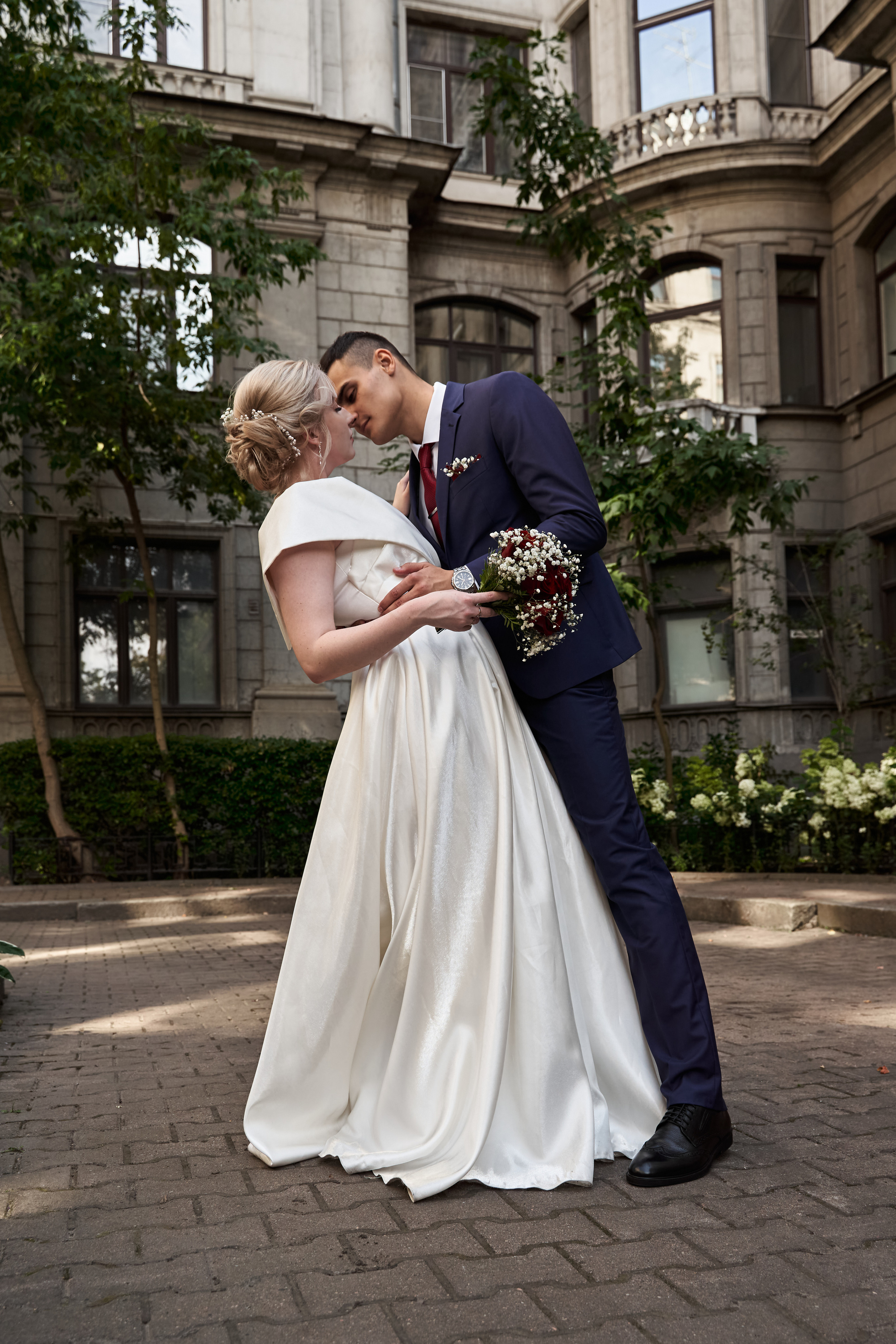 Свадебная прогулка на Петроградке. Свадебный и Репортажный фотограф в Санкт-Петербурге Дмитрий Бирцев