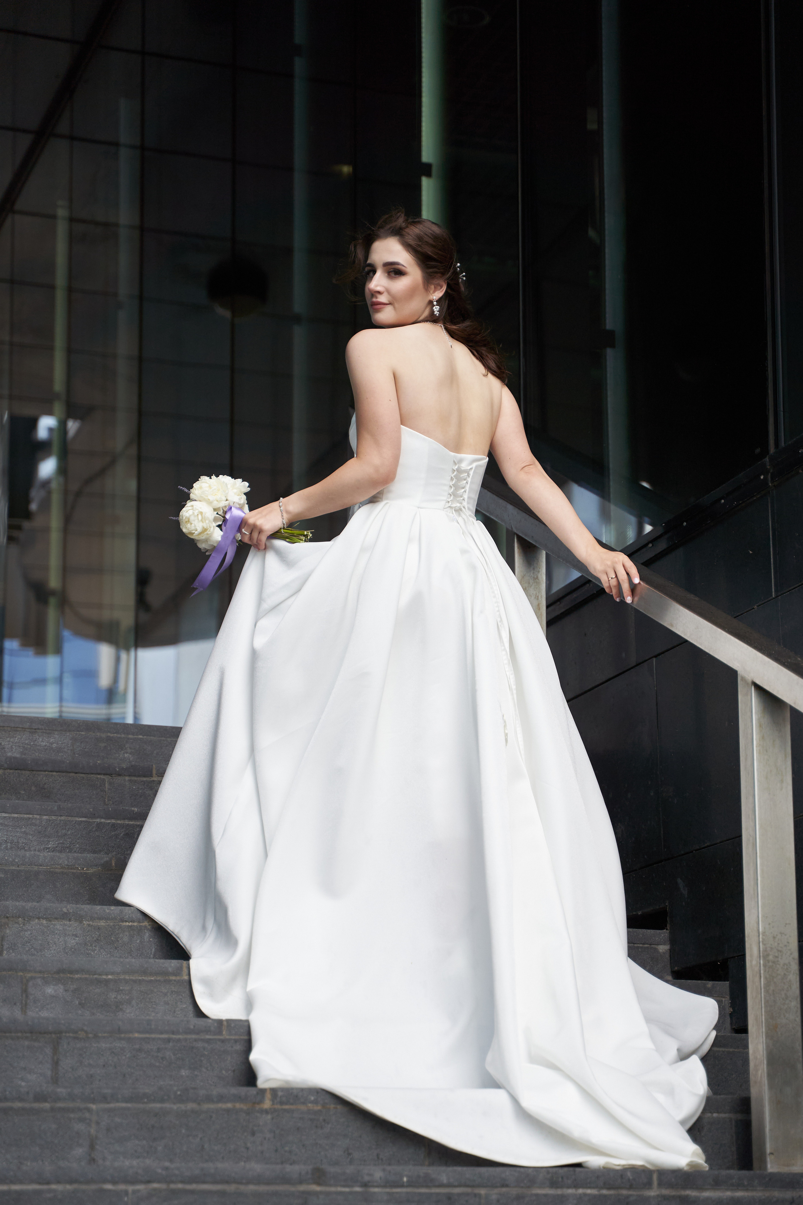 Свадебная фотосессия у Санкт-Петербург Плаза. Свадебный и Репортажный фотограф в Санкт-Петербурге Дмитрий Бирцев