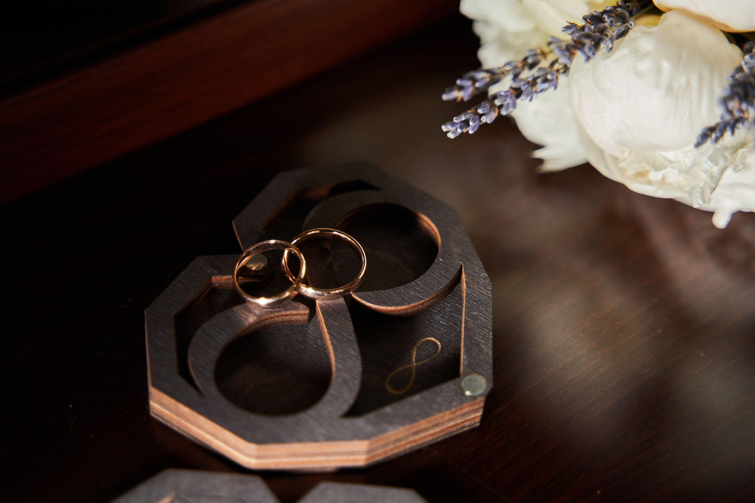 Свадебная фотосессия у Санкт-Петербург Плаза. Свадебный и Репортажный фотограф в Санкт-Петербурге Дмитрий Бирцев