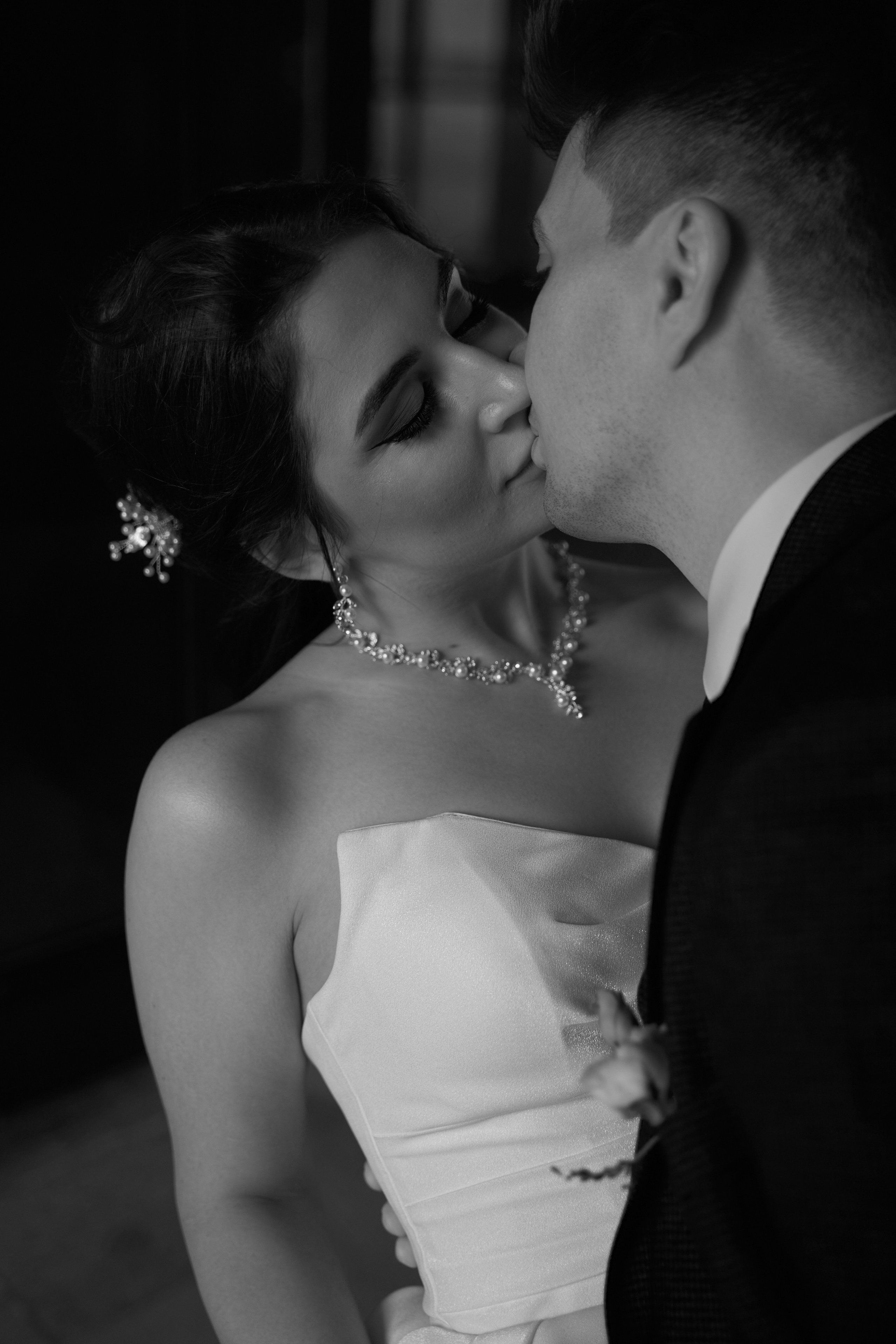 Свадебная фотосессия у Санкт-Петербург Плаза. Свадебный и Репортажный фотограф в Санкт-Петербурге Дмитрий Бирцев