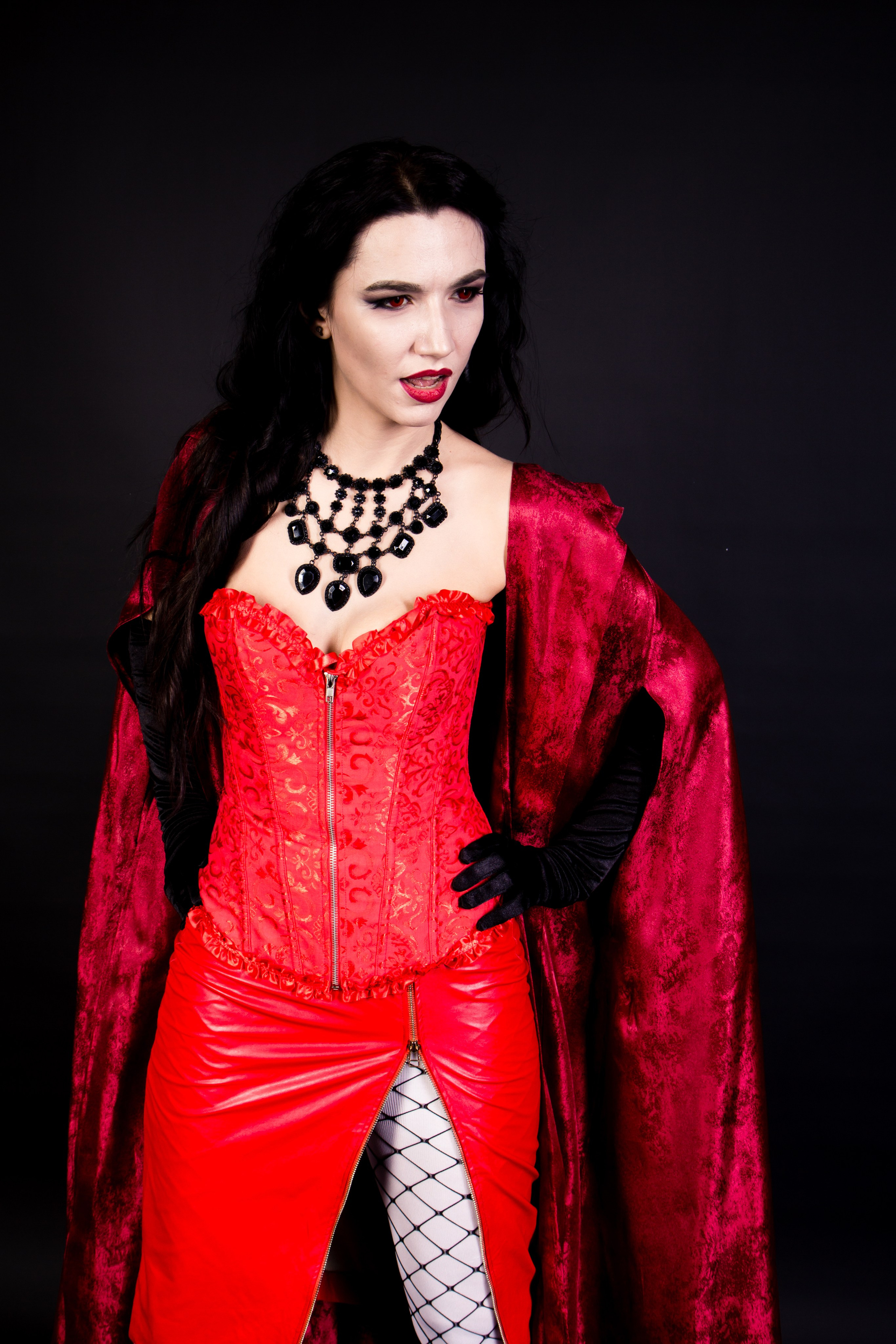 Вампирша. Фотограф в Кемерово Анна Оськина