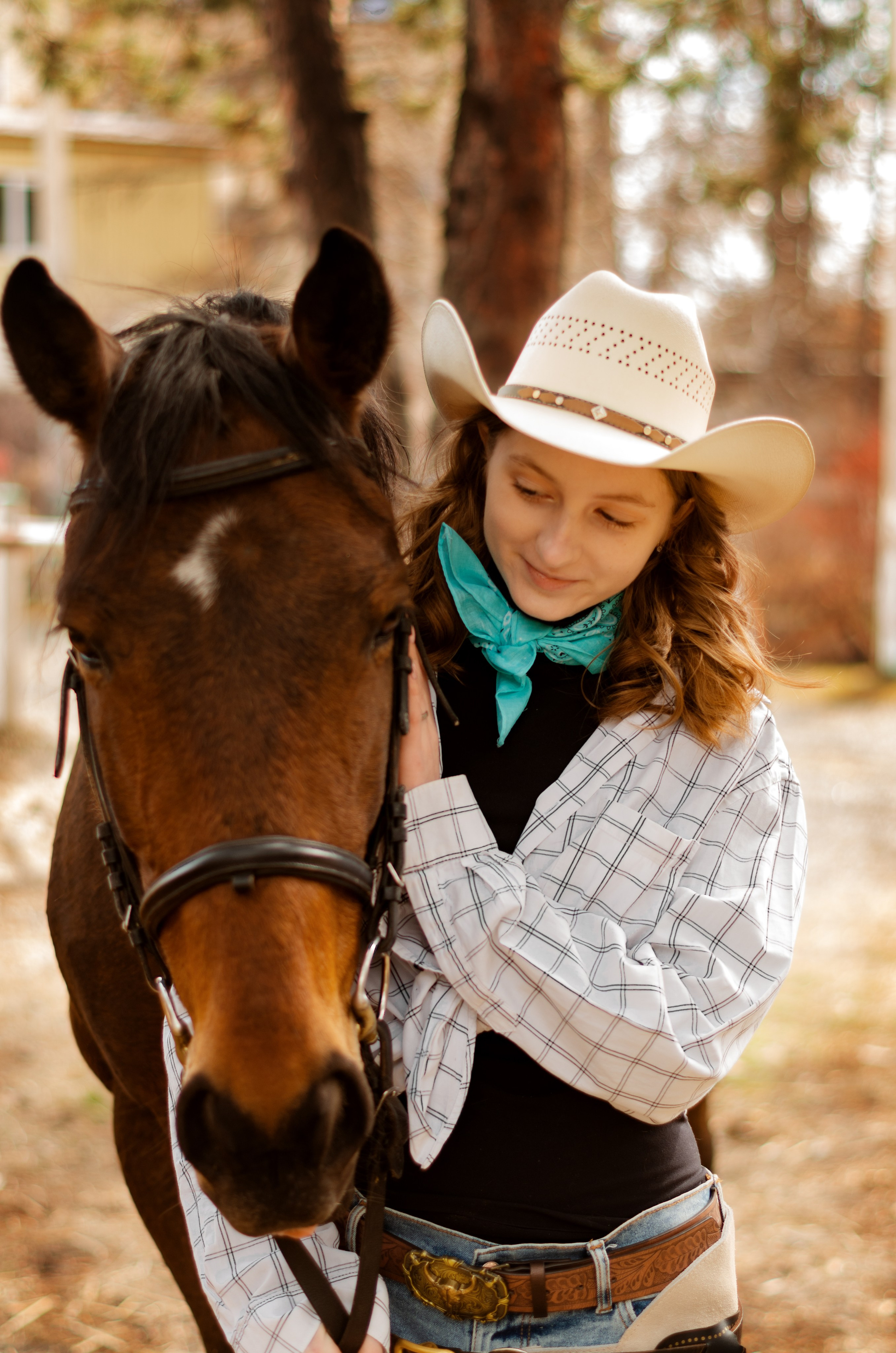 Ковбойская девчонка. Фотограф Марина Доглядная Челябинск фотосессии с лошадьми, мотоциклами