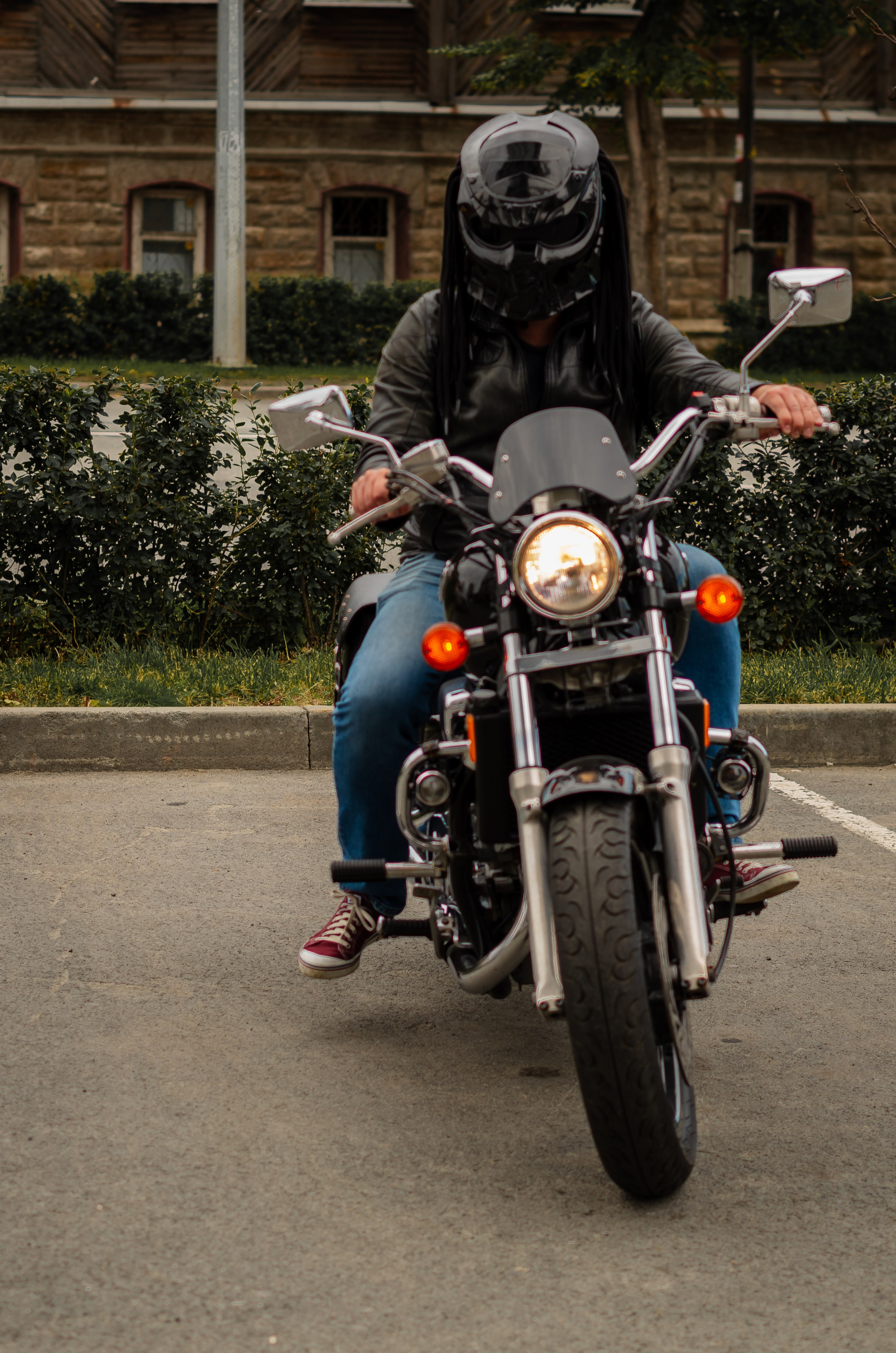 Мужской портрет: мотоцикл. Фотограф Марина Доглядная Челябинск фотосессии с лошадьми, мотоциклами