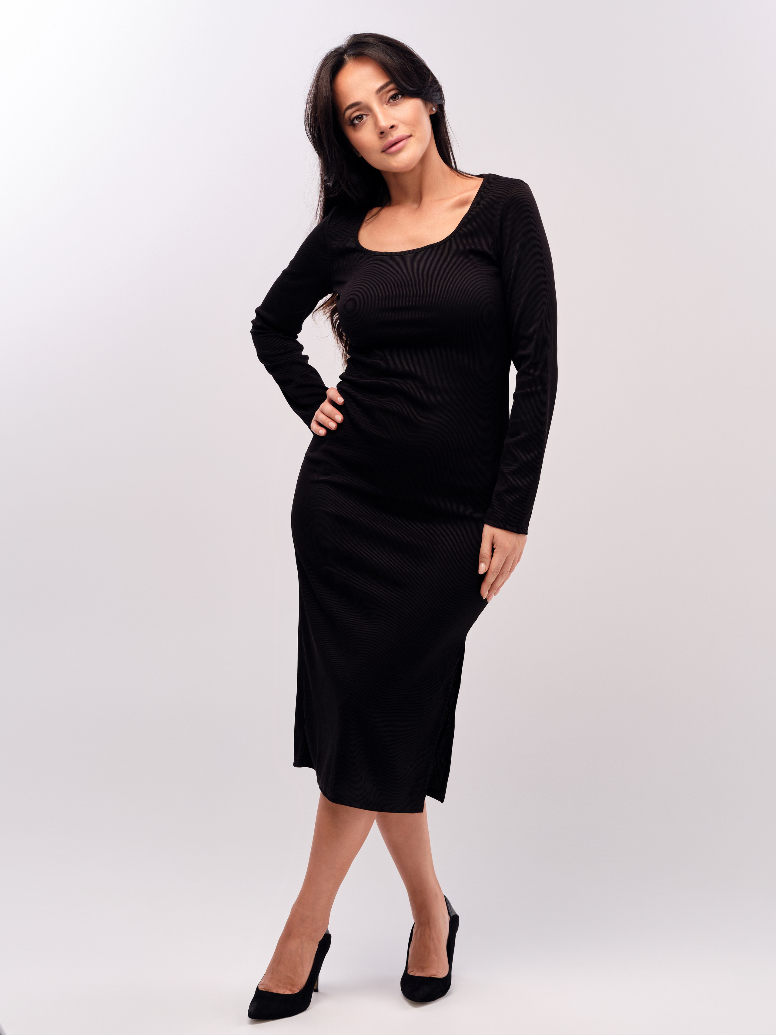 Платье для Wildberries. Коммерческий, репортажный фотограф в Москве Лейла Мару