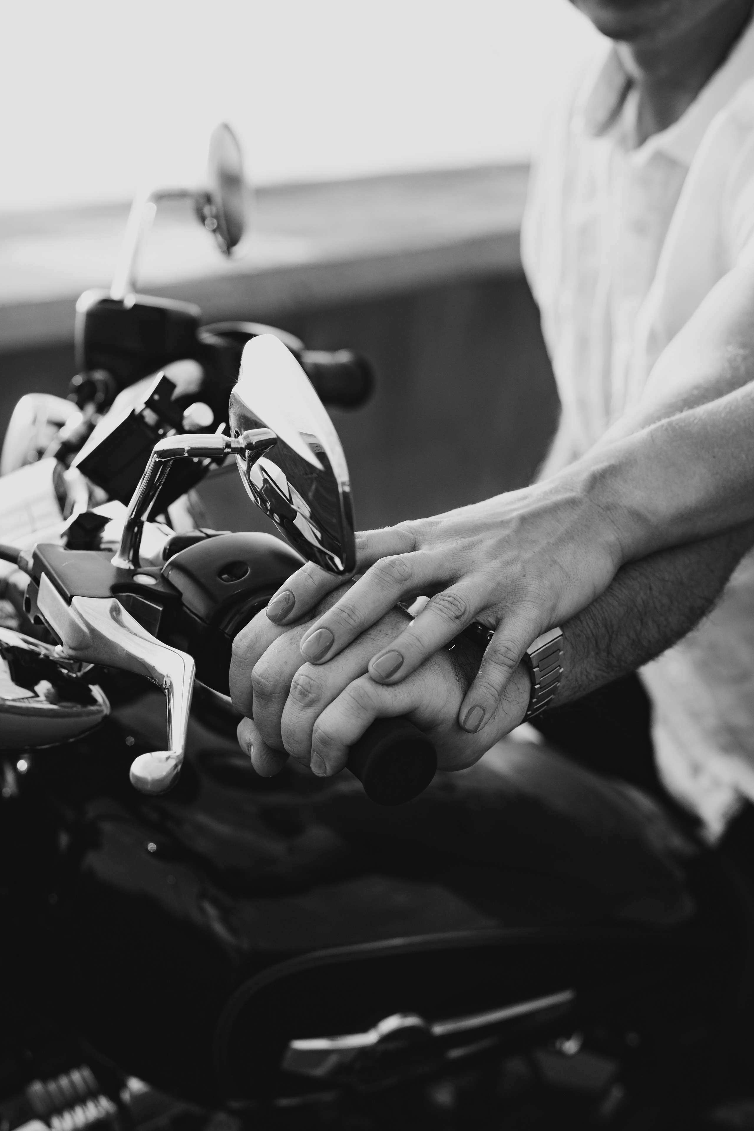 Фотосессия Love story Лахта на закате с мотоциклом. Фотограф в Санкт-Петербурге, Анна Скворцова