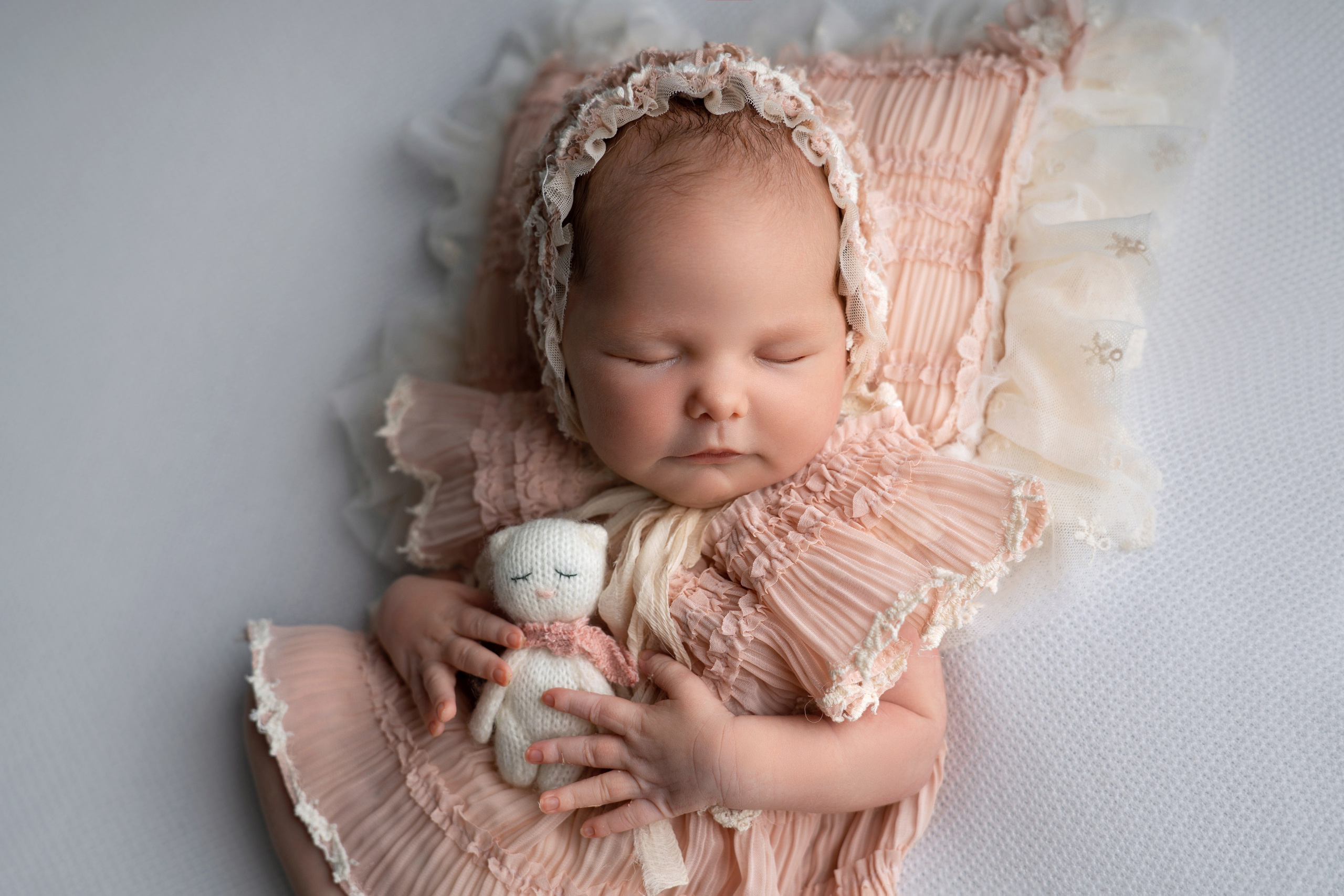 Ньюборн. Фотограф новорожденных Оренбург и свадебный фотограф Оренбург