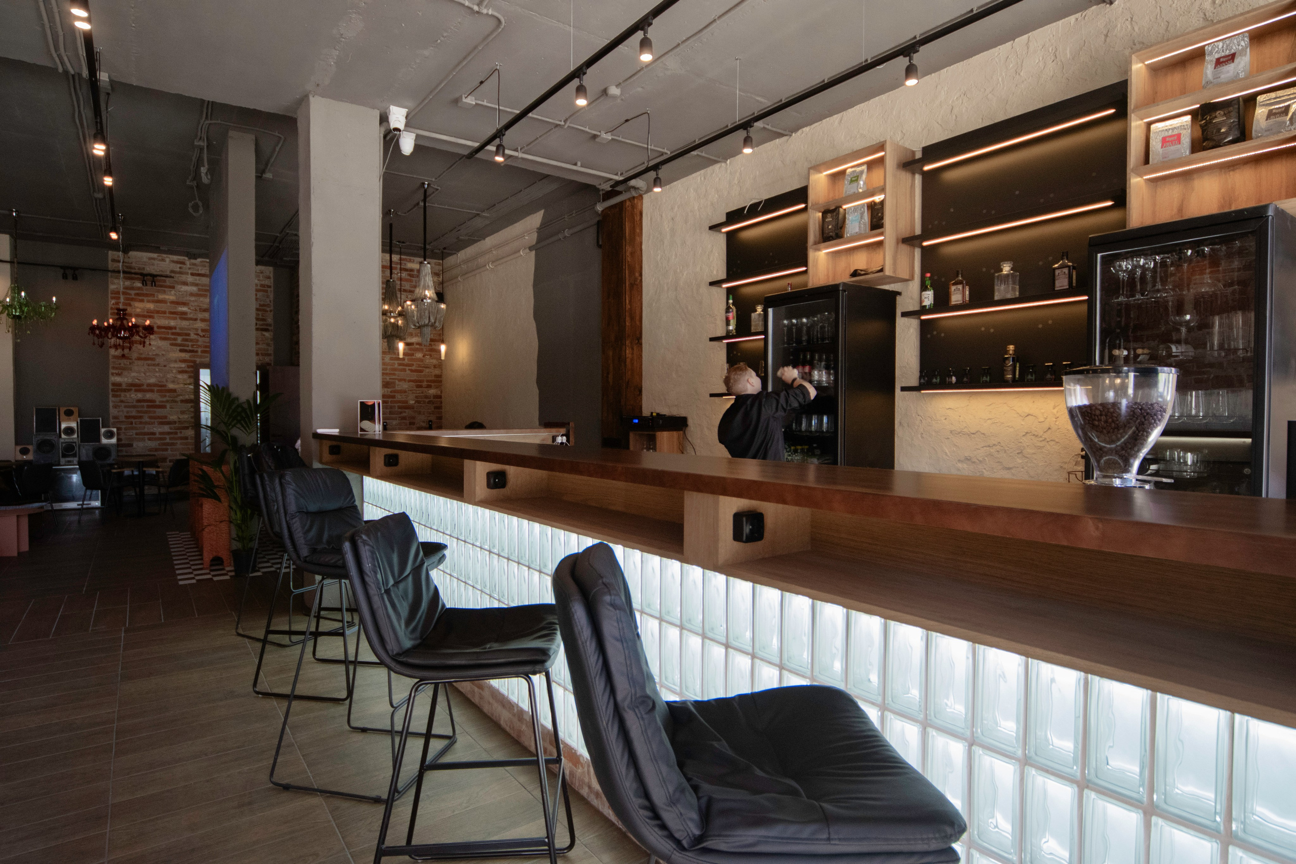 Бар. Пространство