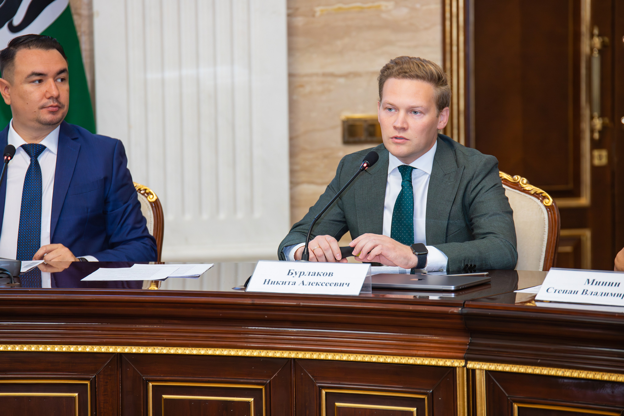 Бизнес конференция между крупным бизнесом и малым. Фотограф Александр Поздняков  Новосибирск