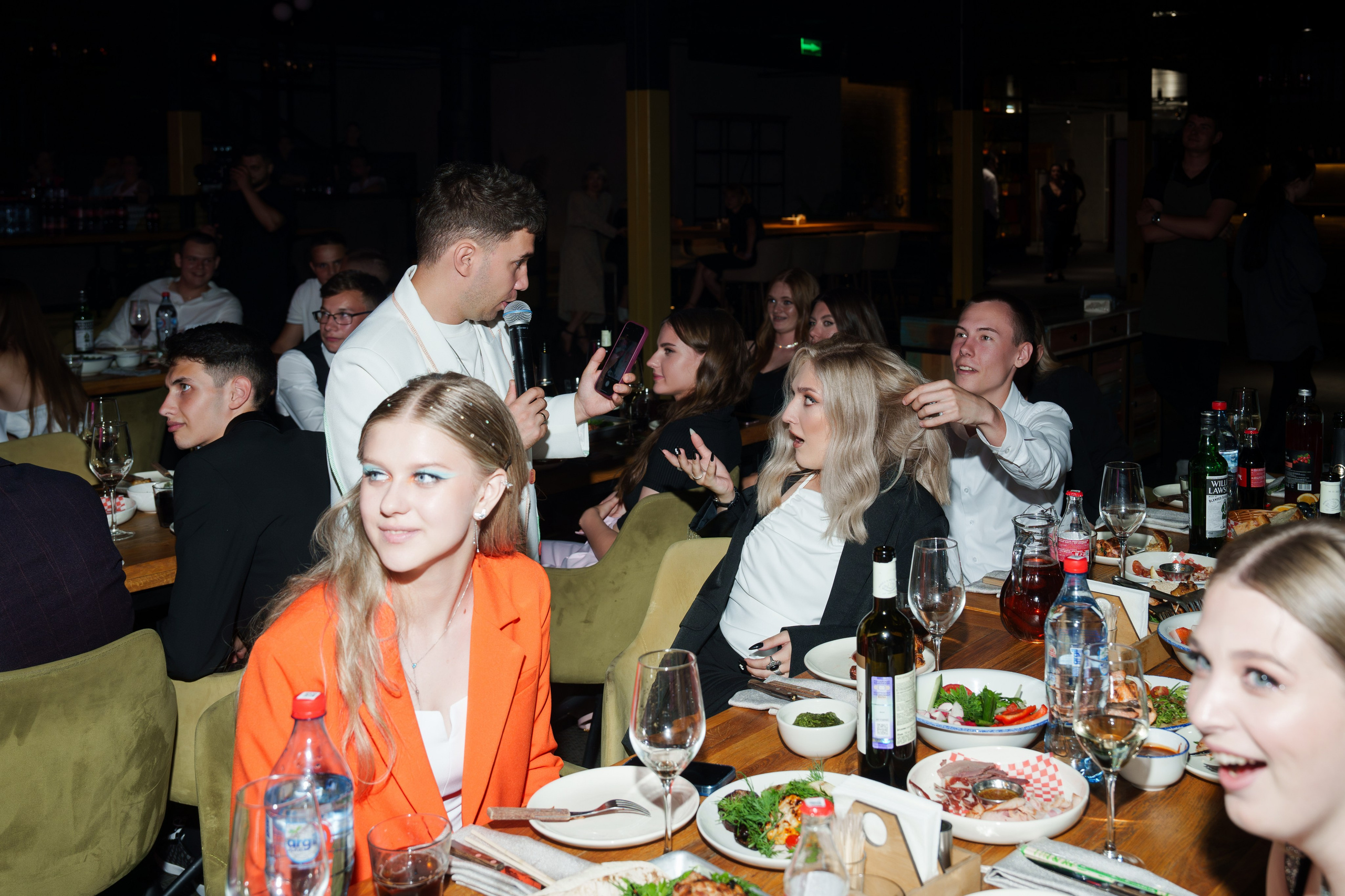 Выпускной лицея 27 (вечеринка). Свадебный и репортажный фотограф Элина Козырьянова