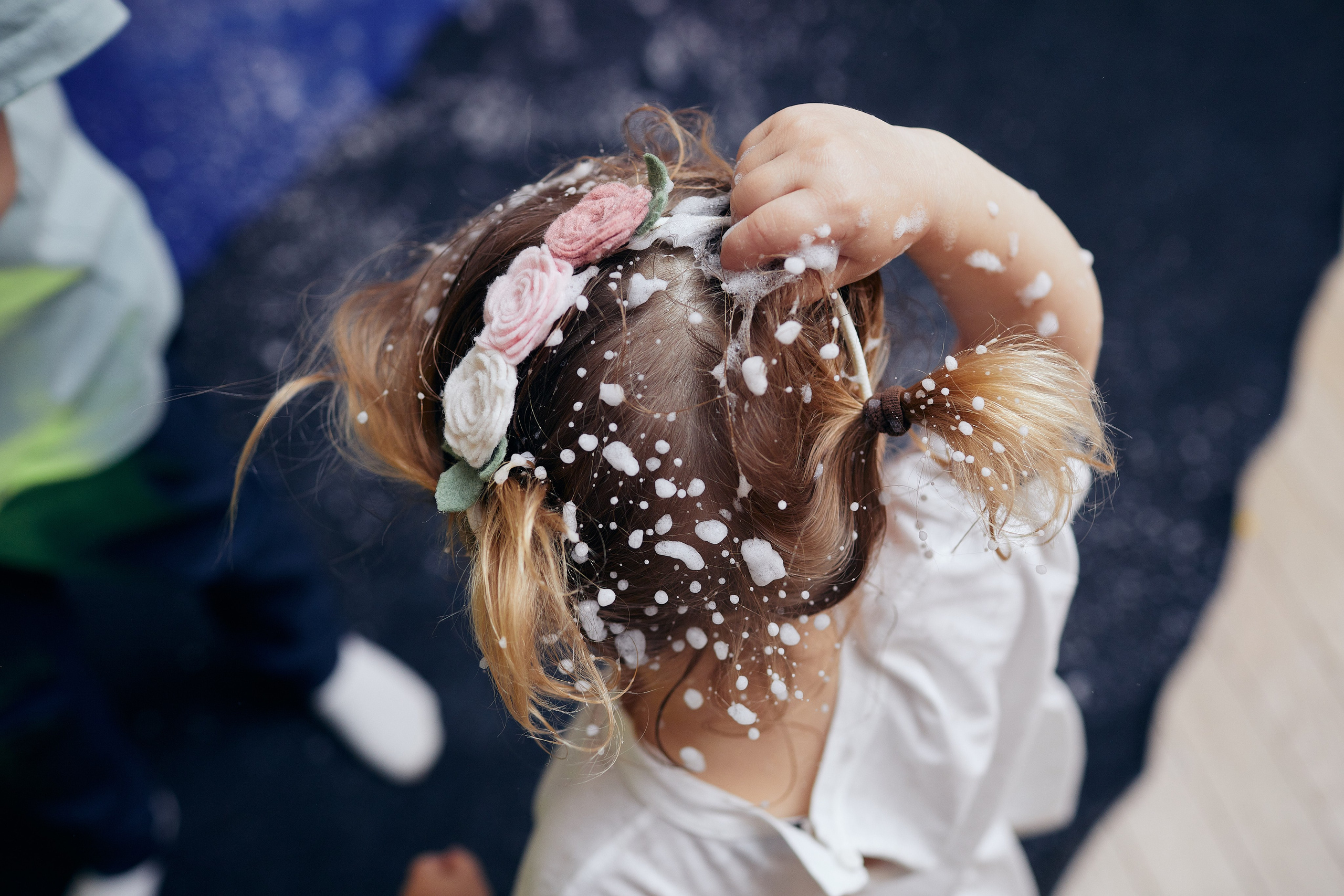 Катя — 2 года. Репортажный фотограф в Москве Константин Дерягин