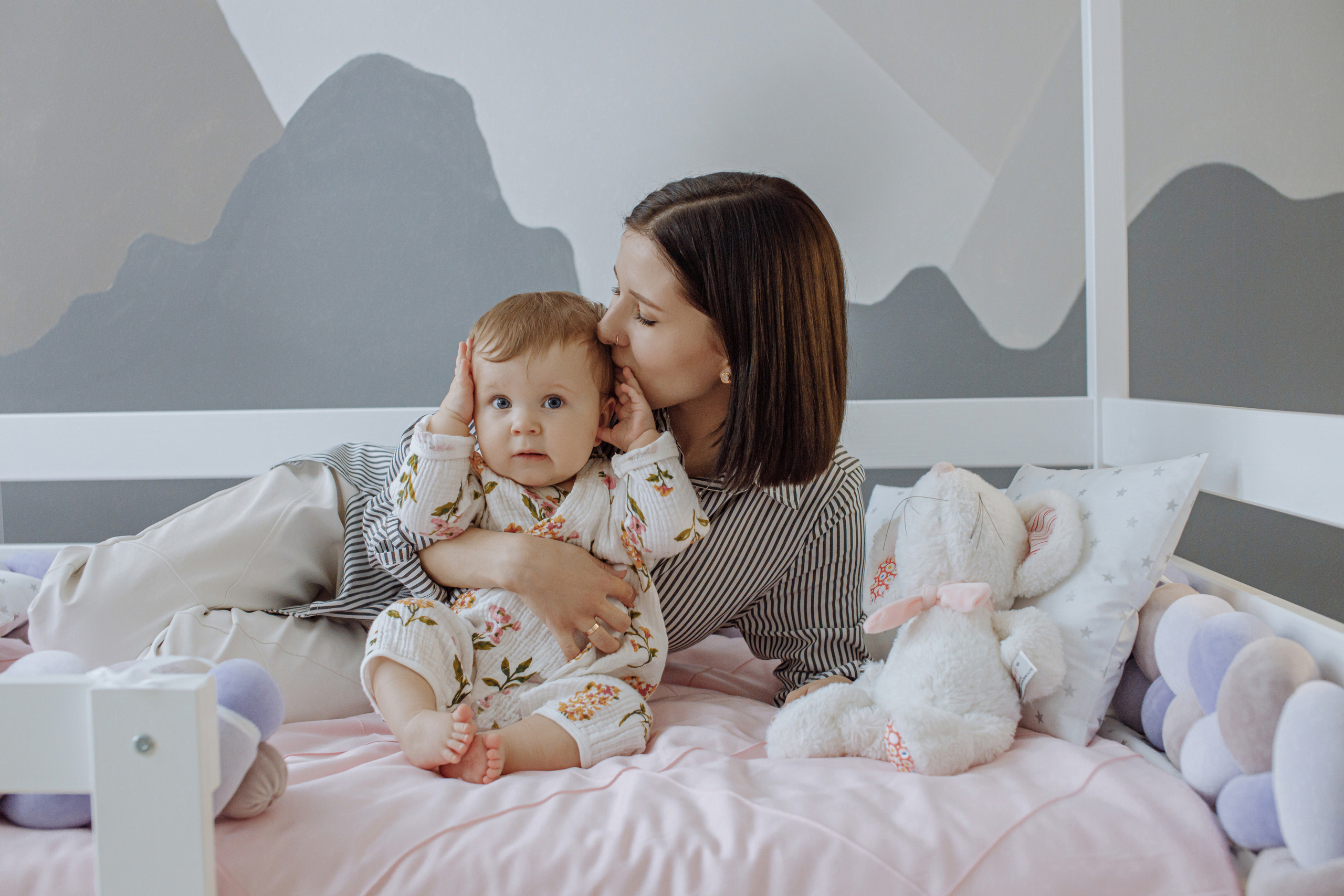 Контент для магазина детской мебели. Фотограф, видеограф