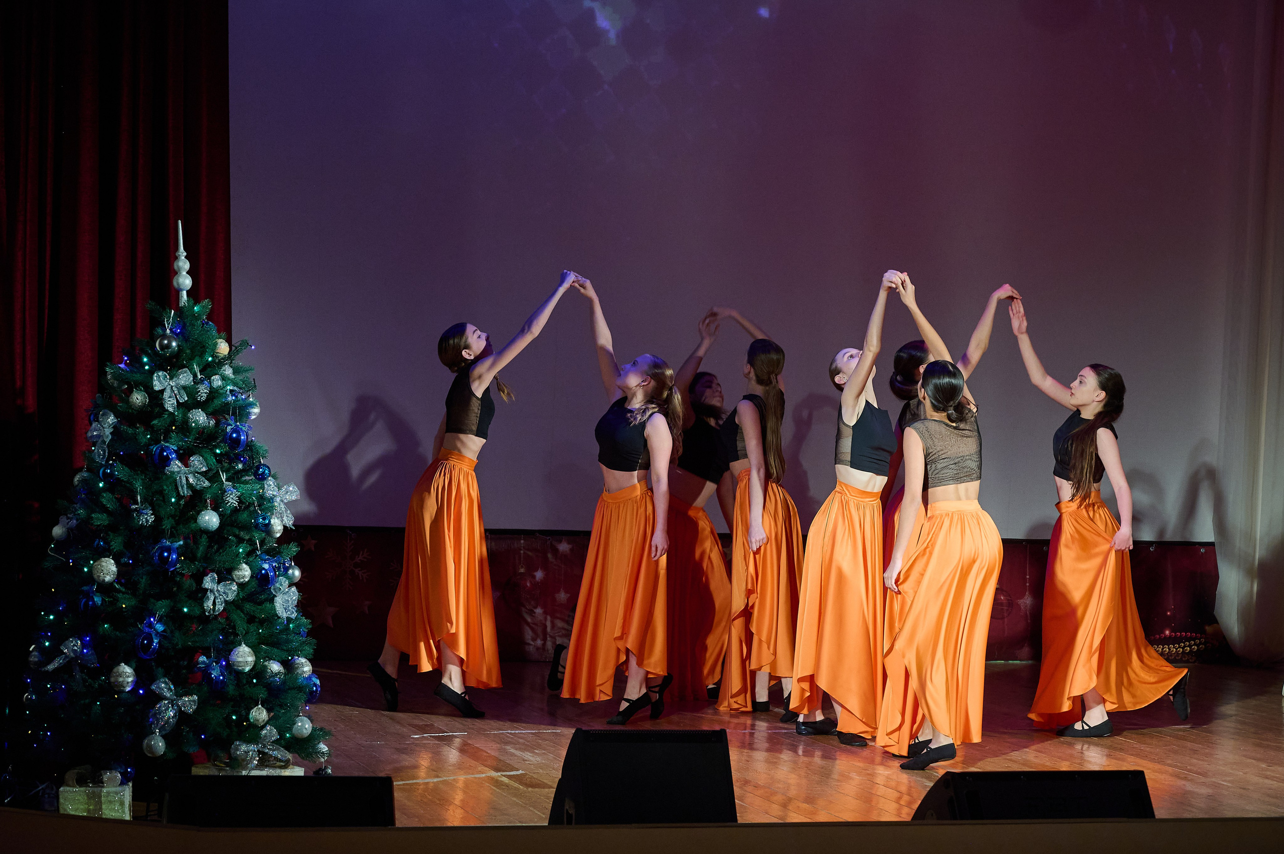 Концерт НГ В ДК. Жизнь курорта Кабардинка в фотографиях