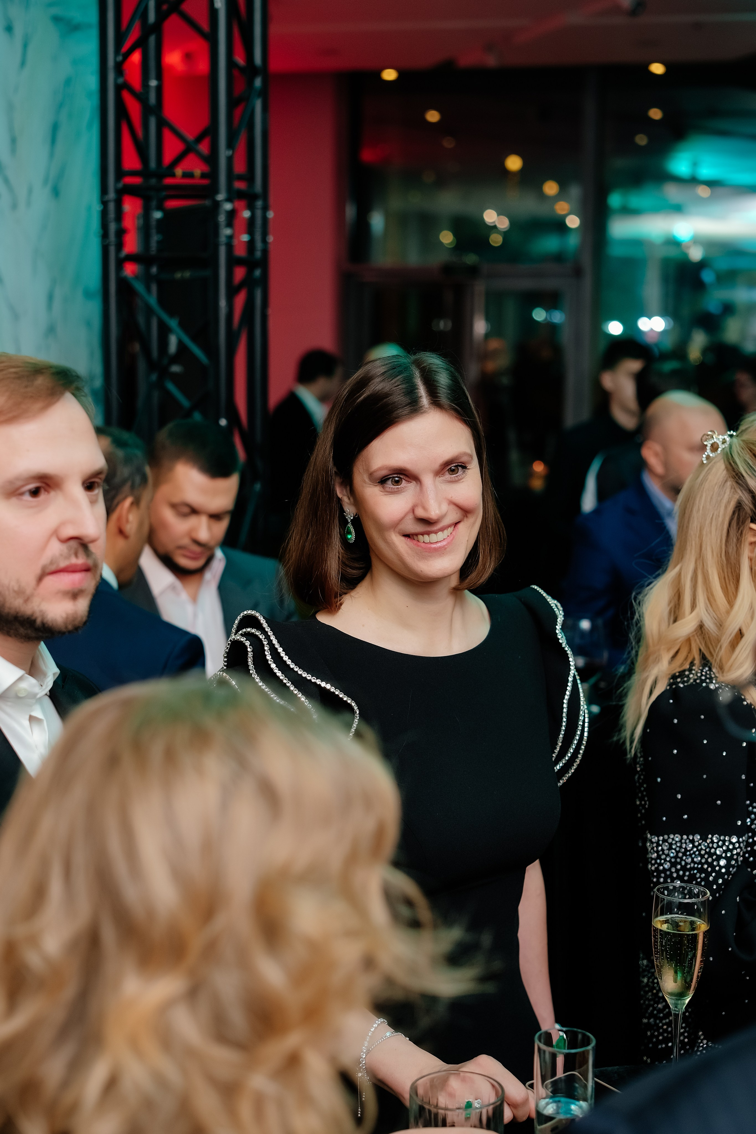 NOMBLE IMPACT CLUB. Репортажный фотограф Москва