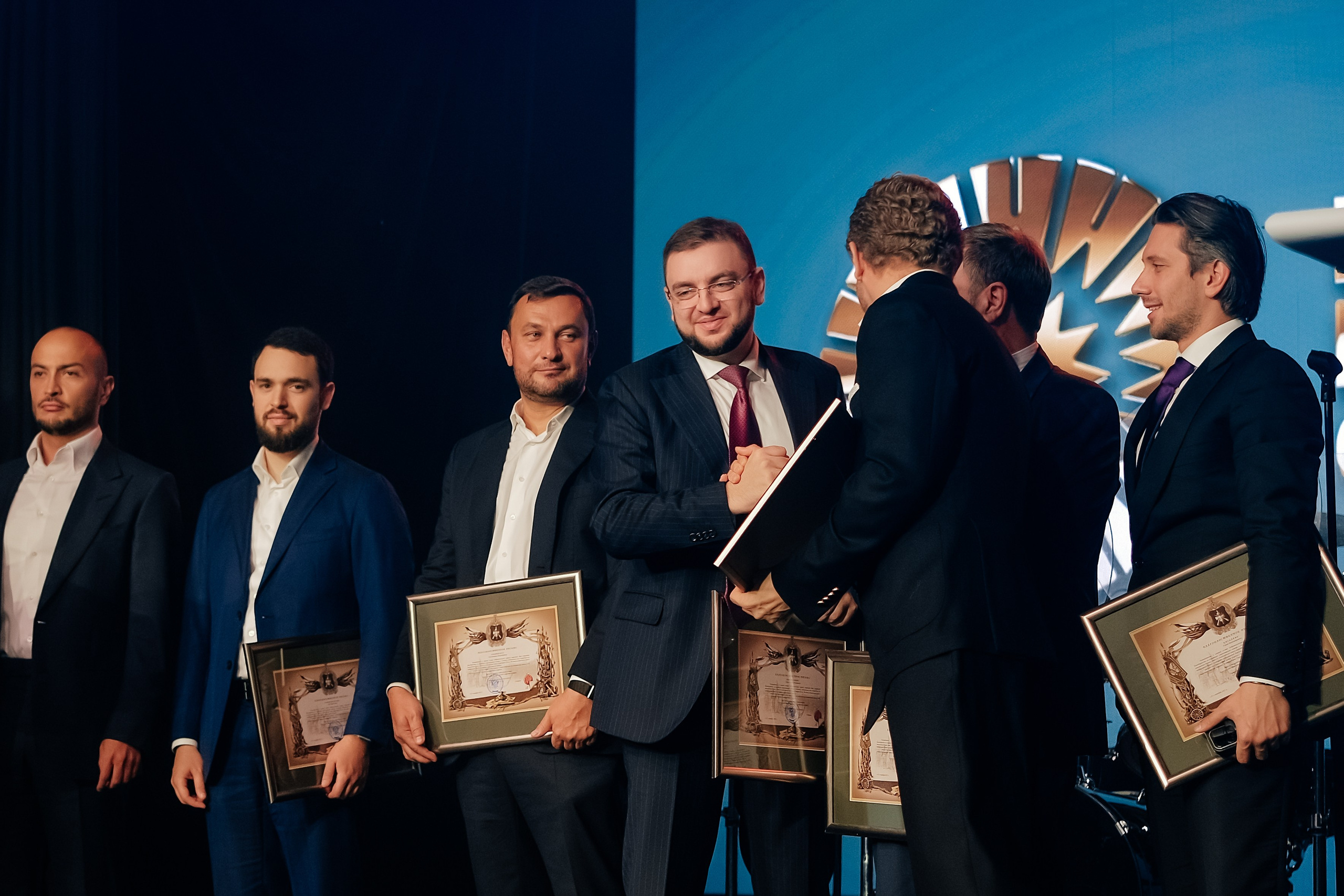 NOMBLE IMPACT CLUB. Репортажный фотограф Москва