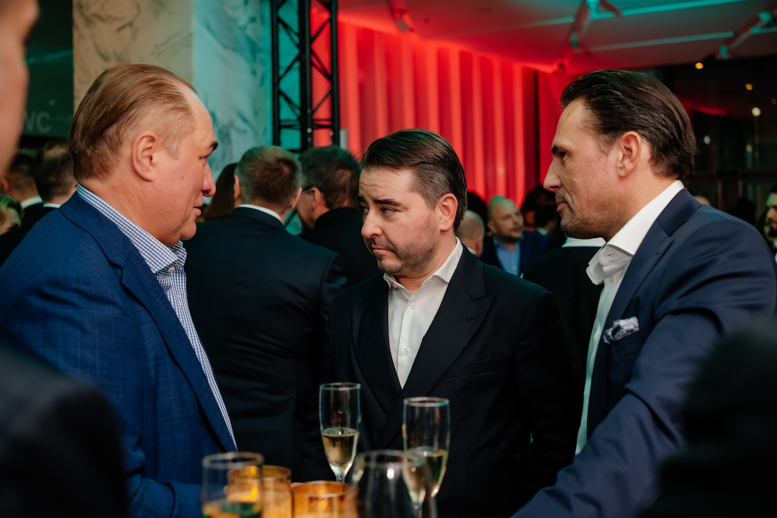 NOMBLE IMPACT CLUB. Репортажный фотограф Москва