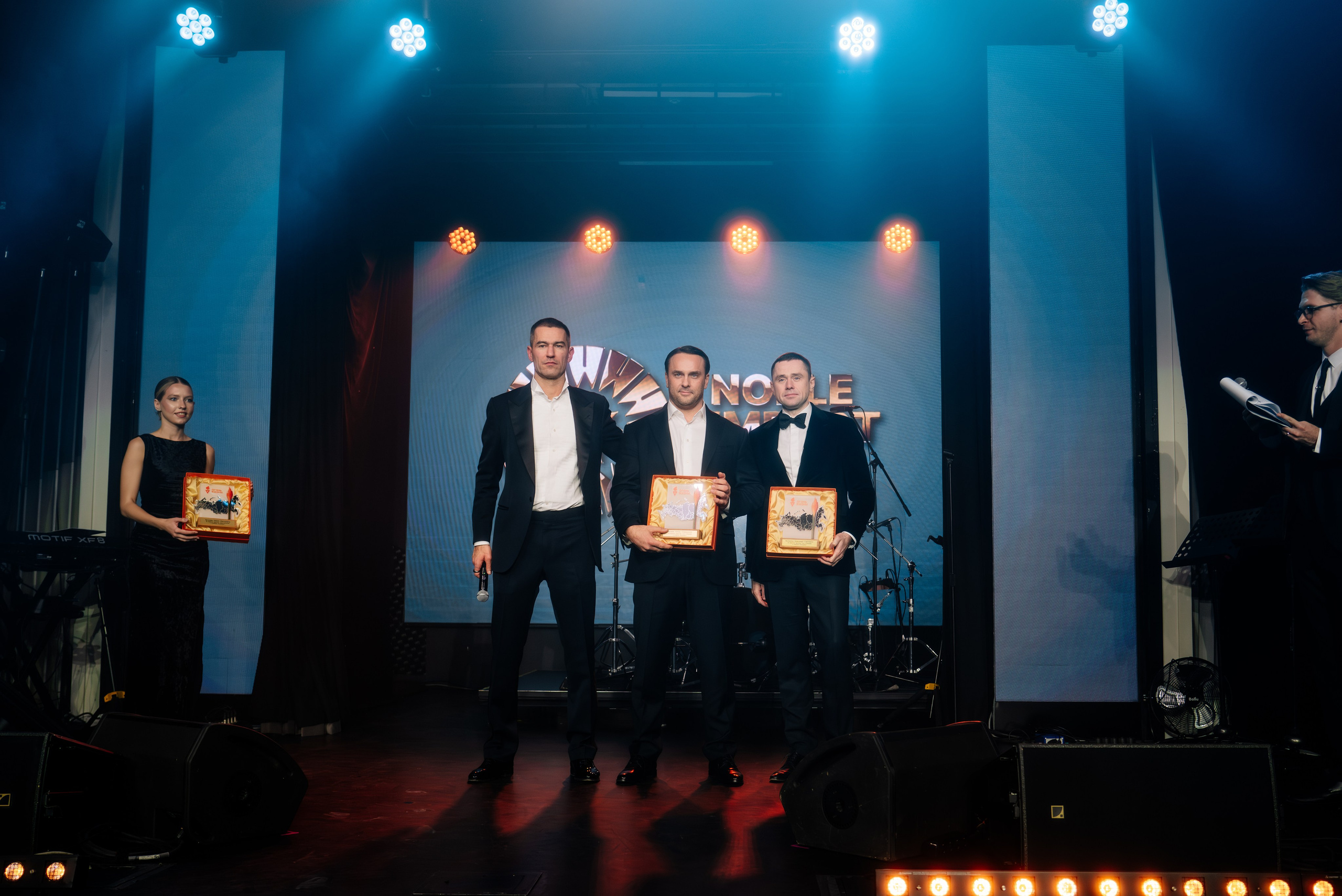 NOMBLE IMPACT CLUB. Репортажный фотограф Москва