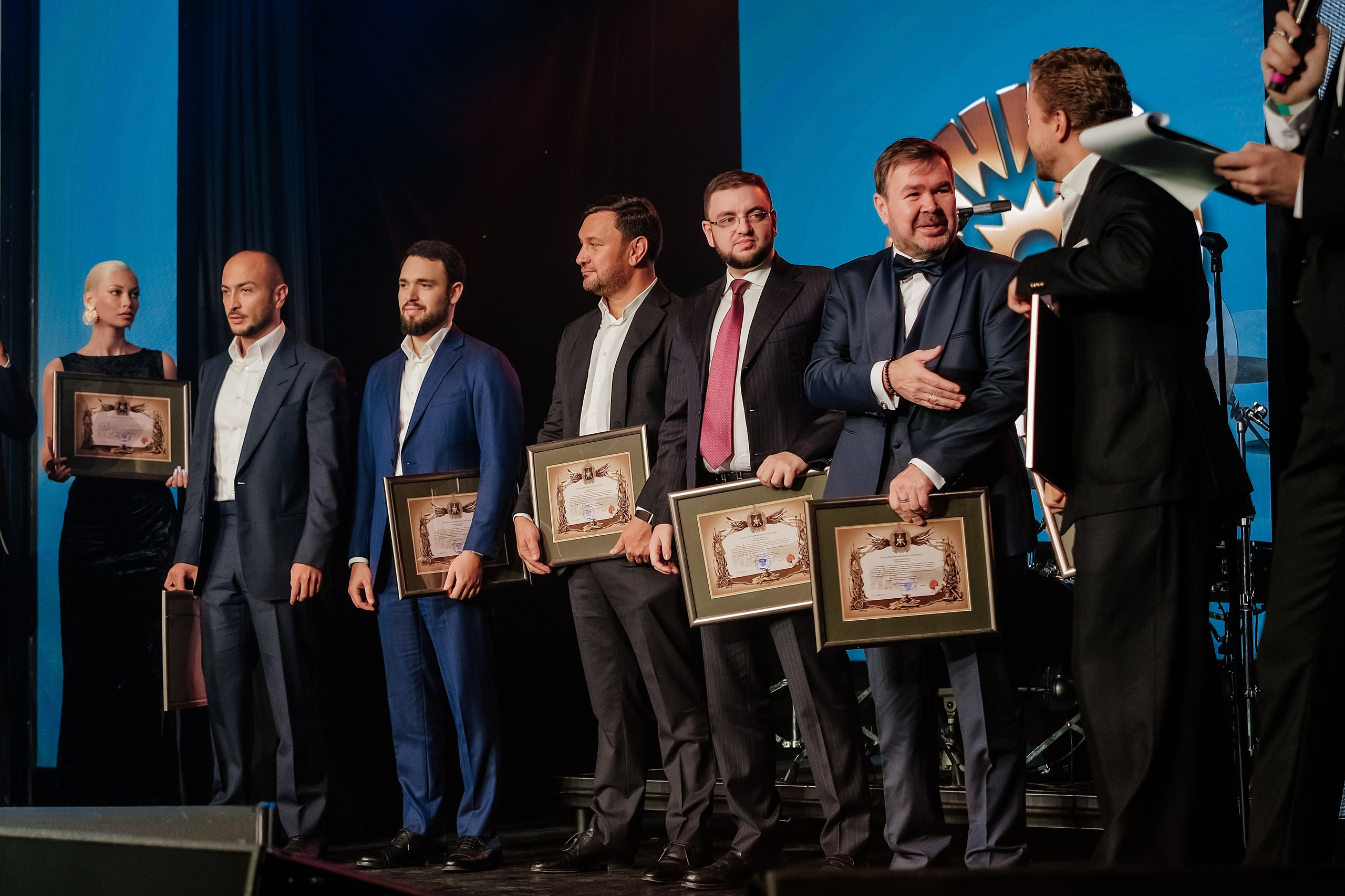NOMBLE IMPACT CLUB. Репортажный фотограф Москва