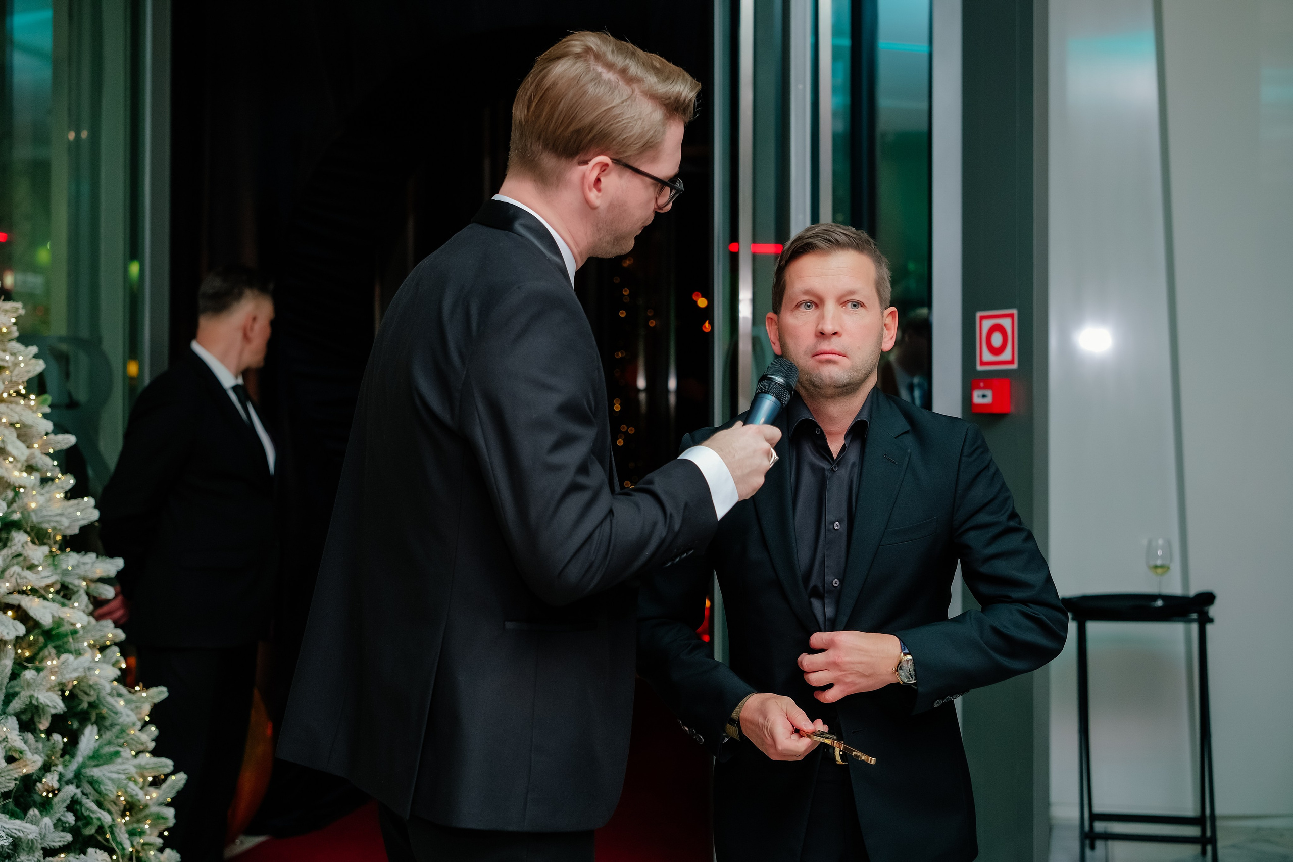NOMBLE IMPACT CLUB. Репортажный фотограф Москва