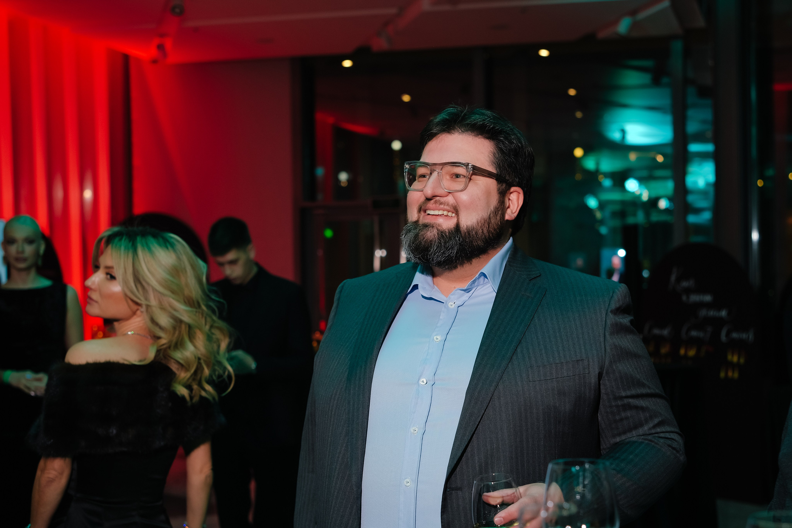 NOMBLE IMPACT CLUB. Репортажный фотограф Москва