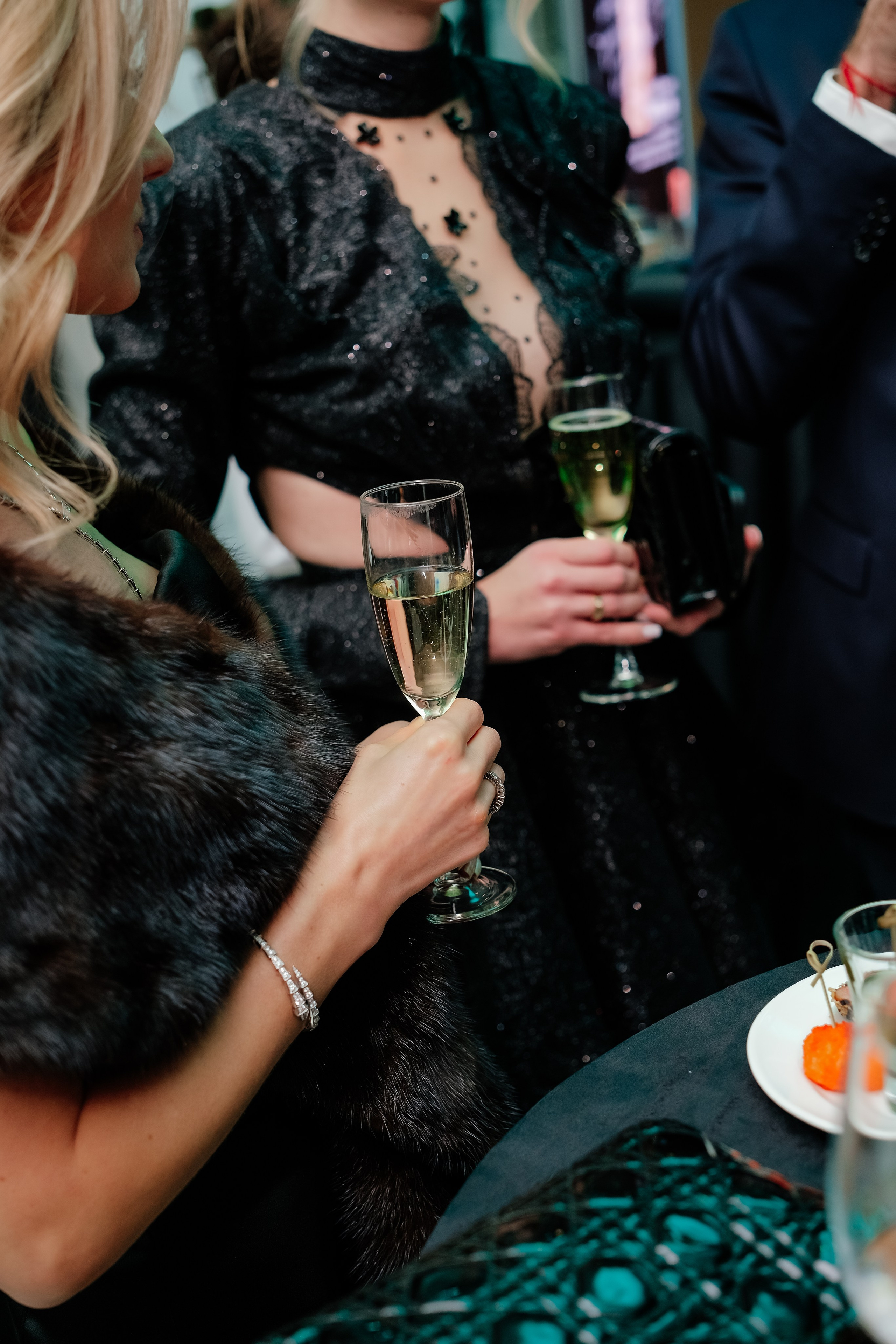 NOMBLE IMPACT CLUB. Репортажный фотограф Москва