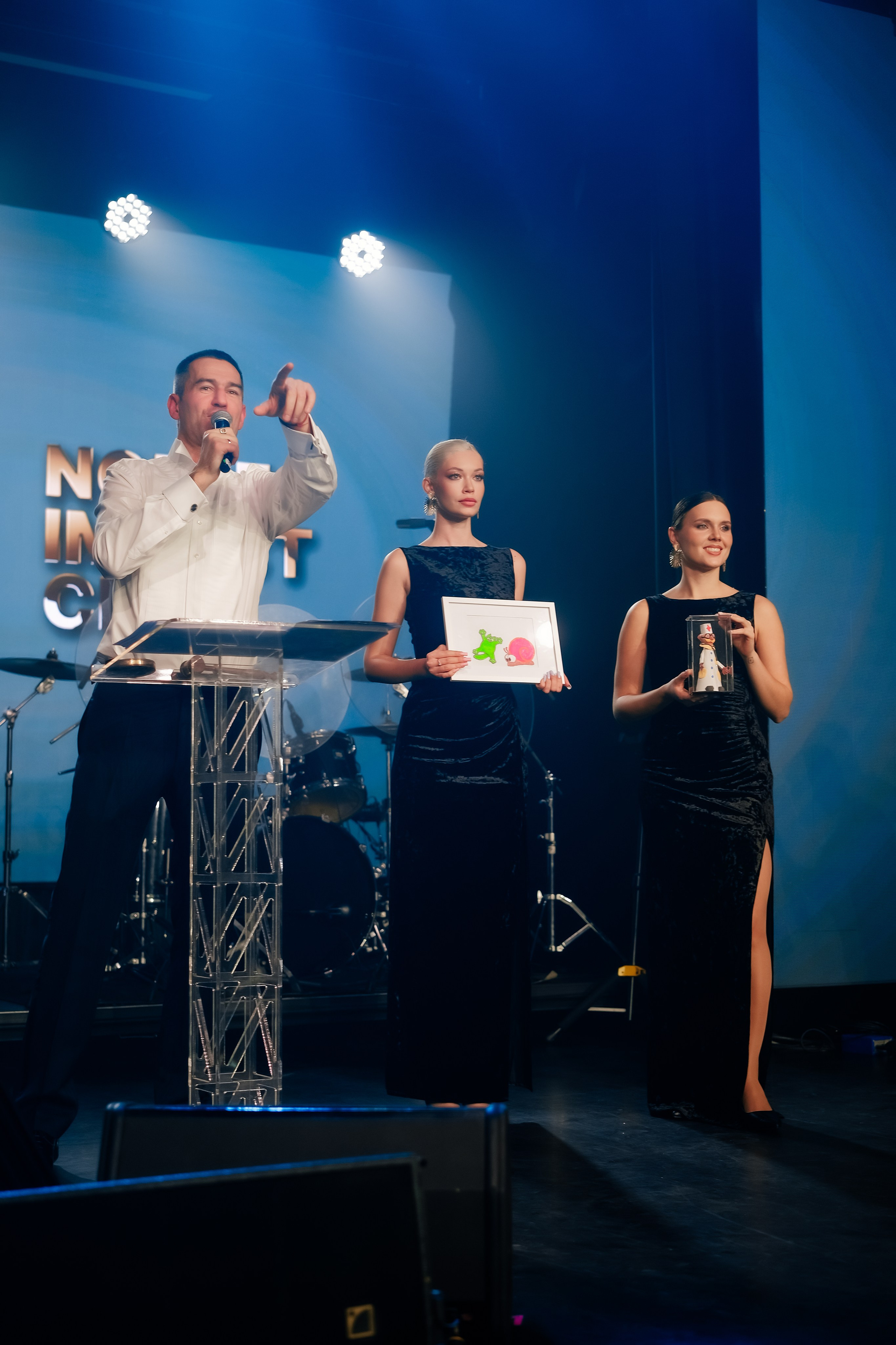 NOMBLE IMPACT CLUB. Репортажный фотограф Москва