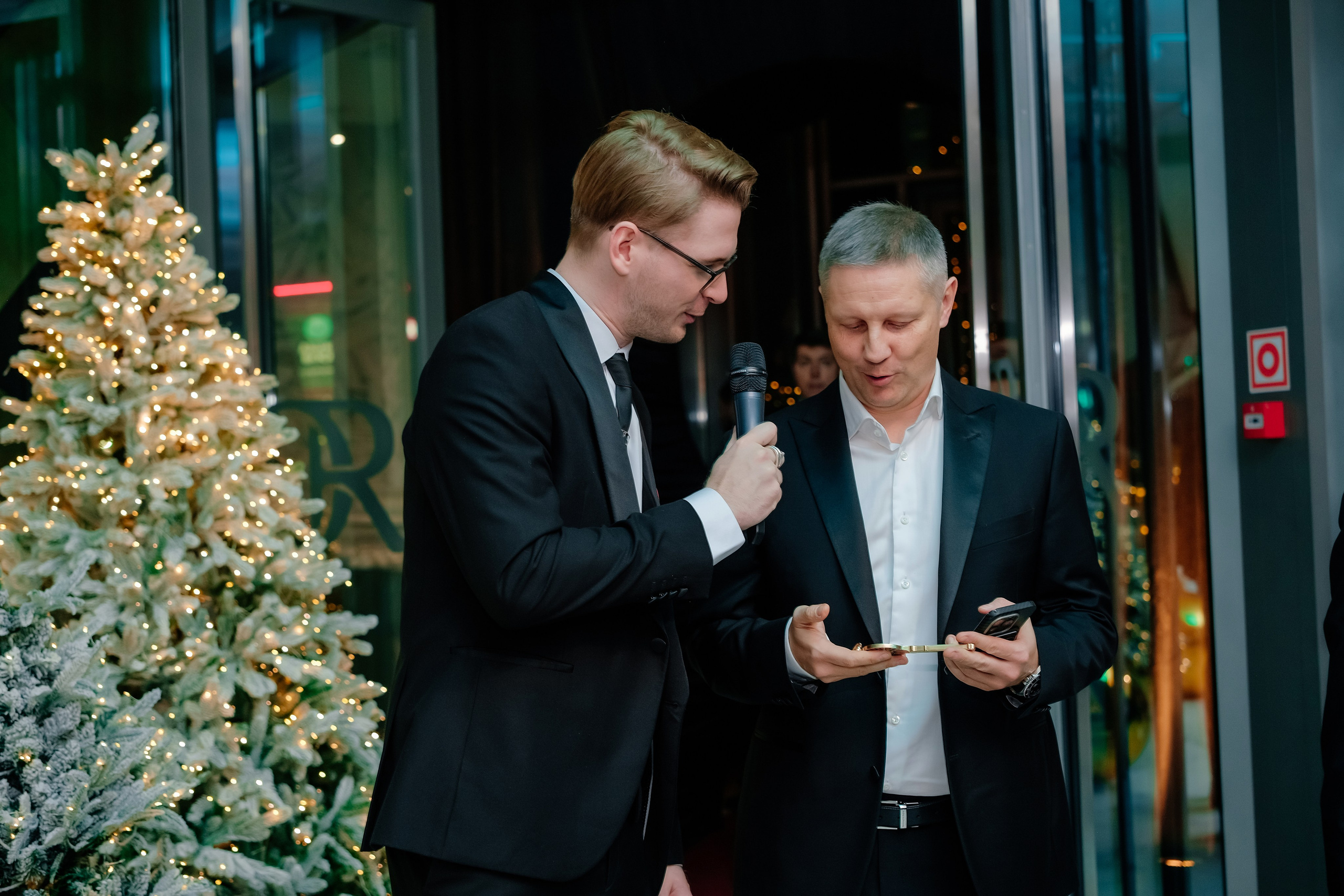 NOMBLE IMPACT CLUB. Репортажный фотограф Москва