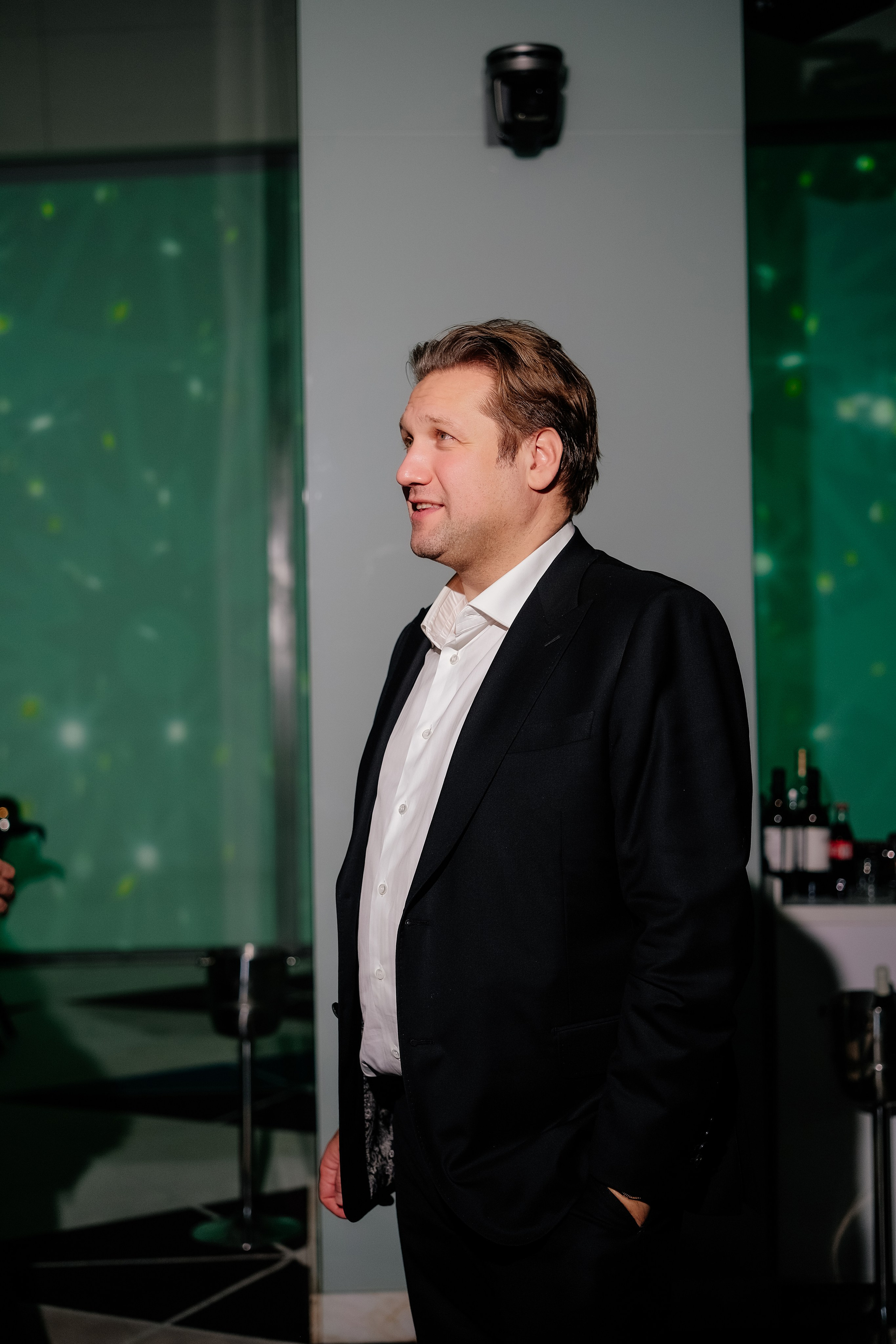 NOMBLE IMPACT CLUB. Репортажный фотограф Москва