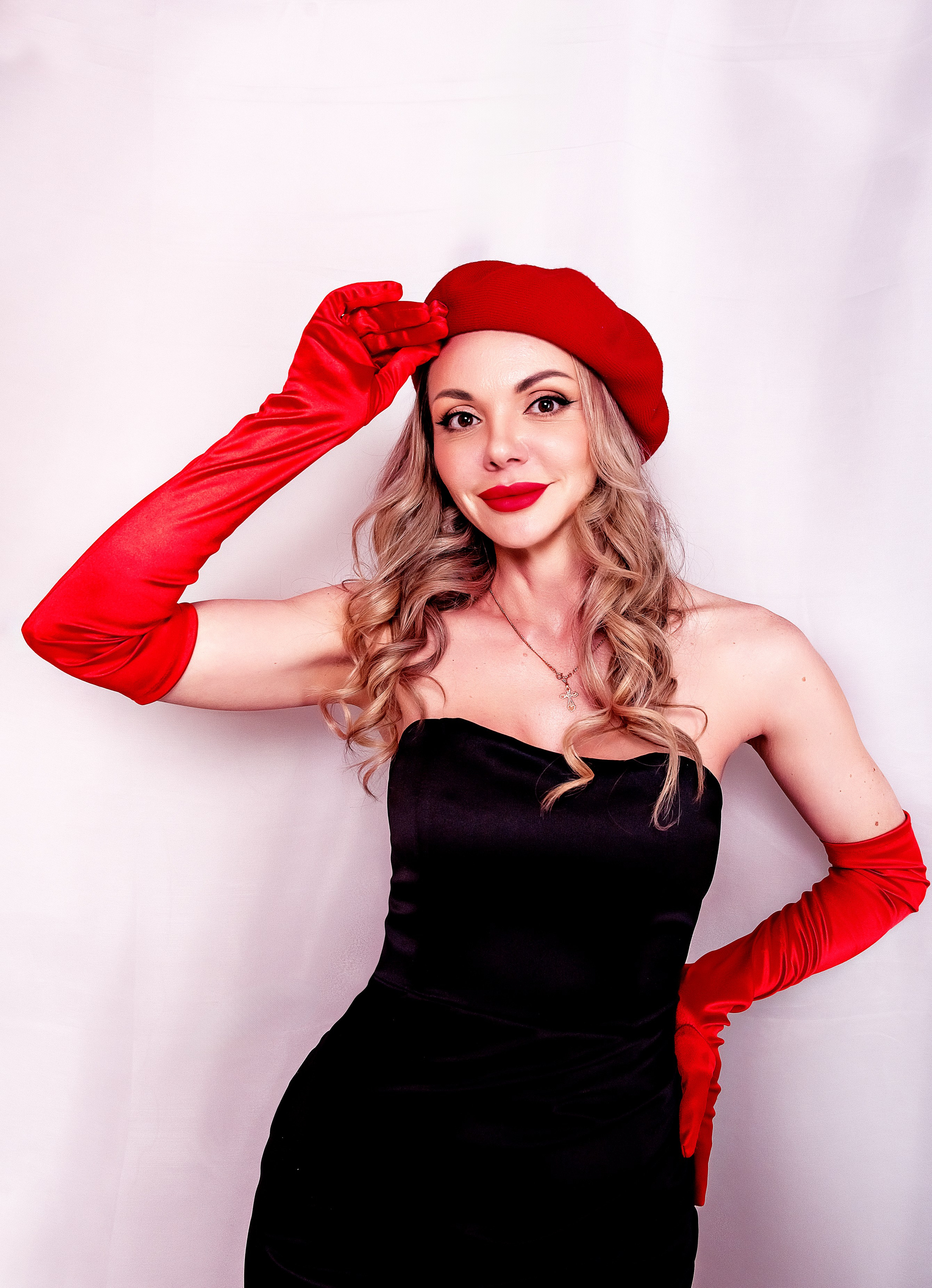 Индивидуальна фотосессия на День Святого Валентина для Ольги. Фотосессия в студии. Семейный и портретный фотограф Кыштым Челябинск Марина Шигапова