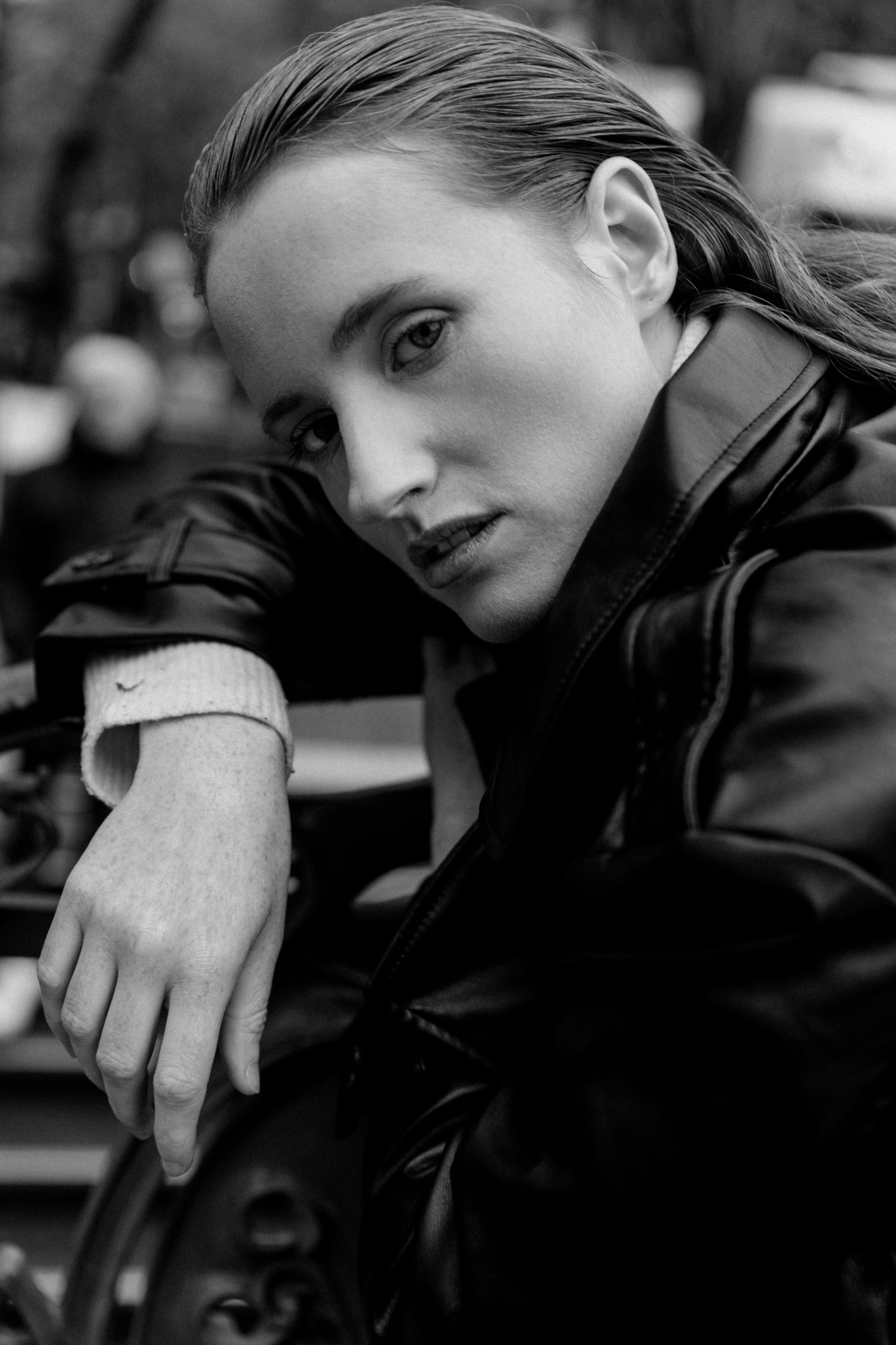 Femme fatale. Photographer in Paris