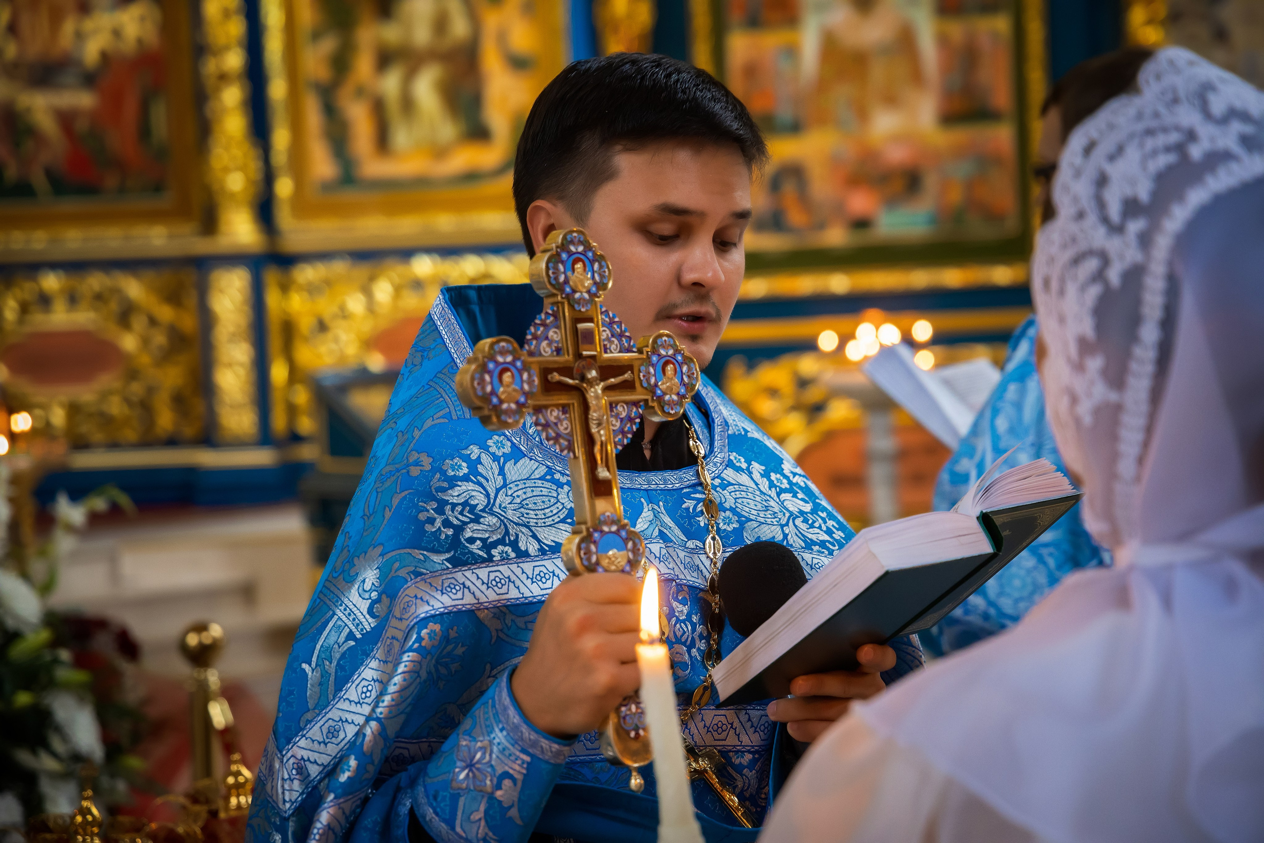 В Храме. Семейный и Свадебный фотограф в Астане Александр Астапов