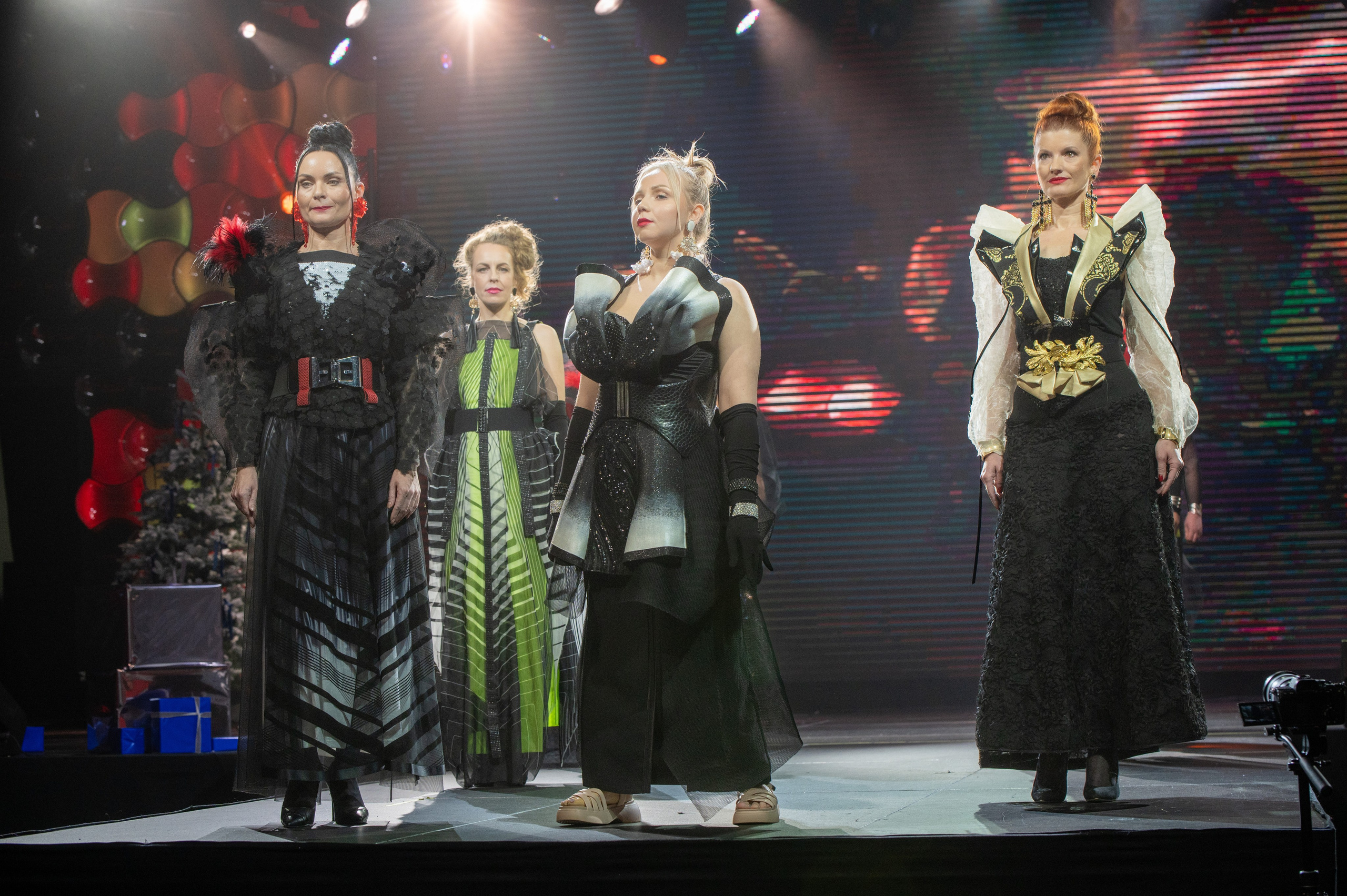 Большая новогодняя тусовка. Фотоуслуги, услуги фотографа, фотографирование важных событий