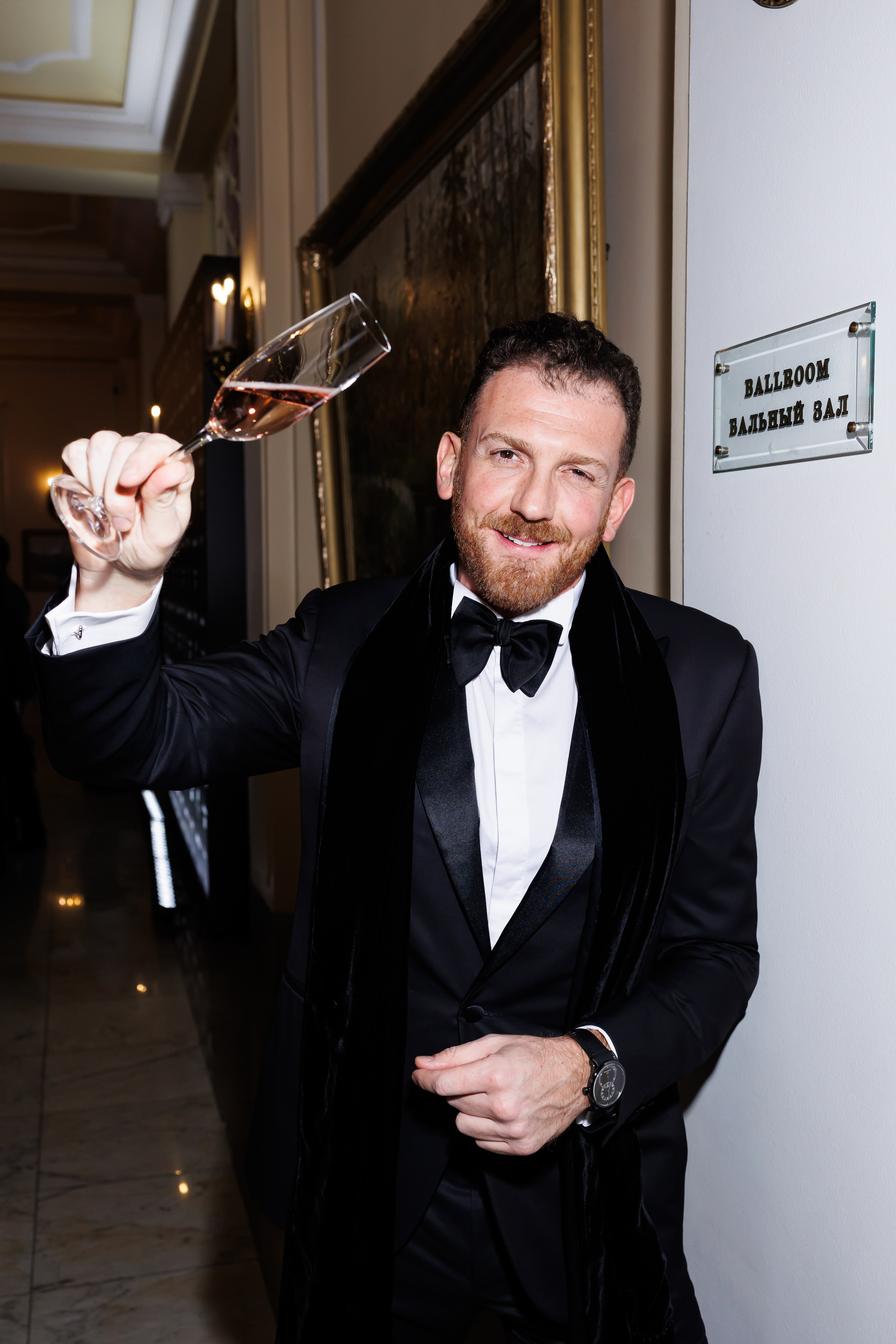 Репортаж. Суперфотограф Виталий Коликов