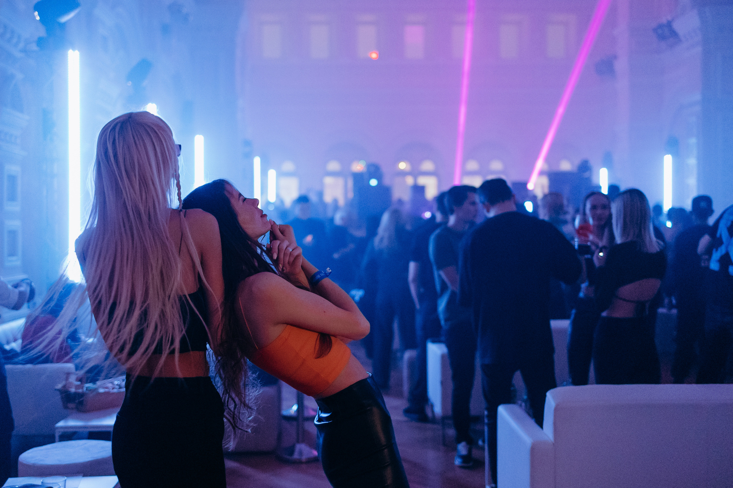 Techno Rooms. Репортажный и свадебный фотограф в Москве Лена Таращенко