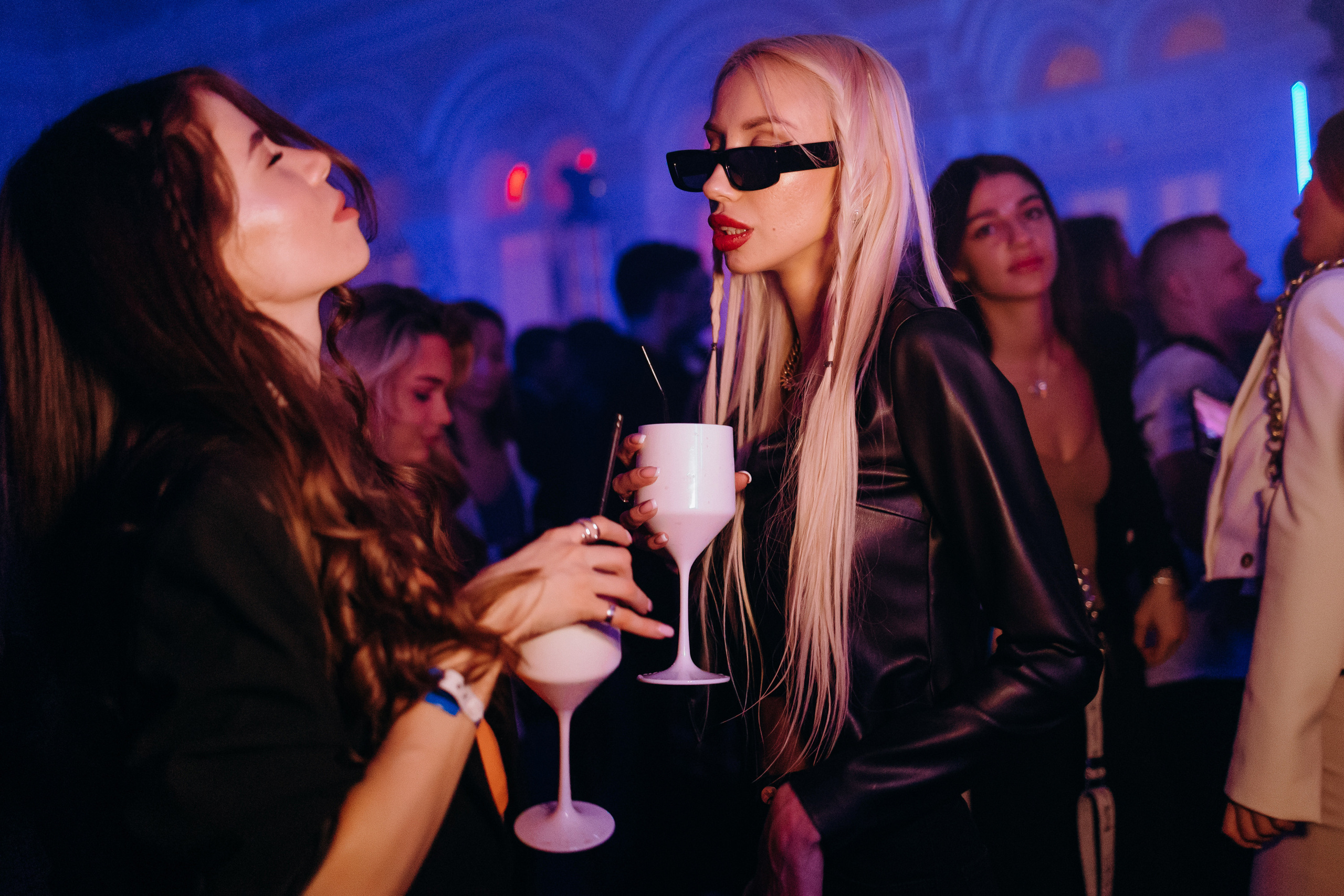 Techno Rooms. Репортажный и свадебный фотограф в Москве Лена Таращенко