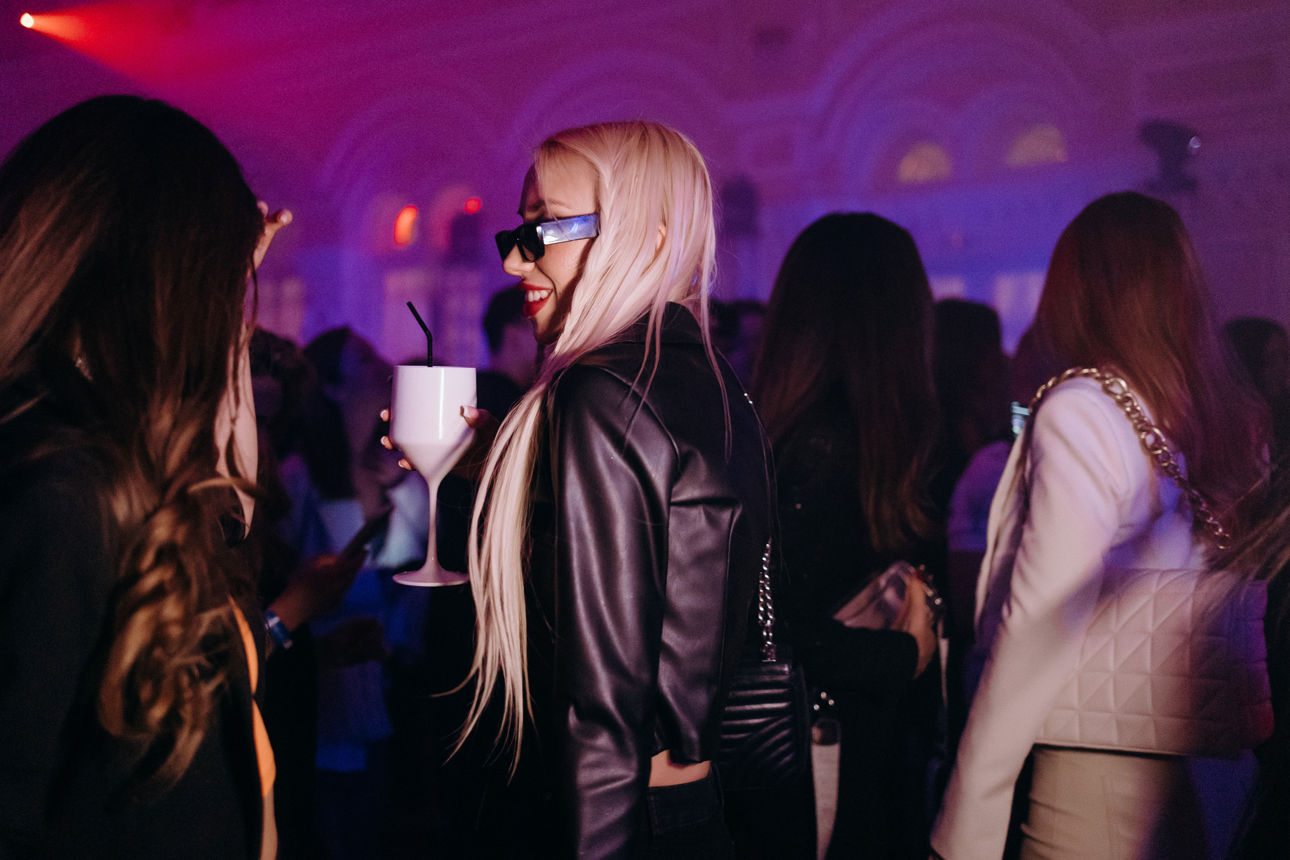 Techno Rooms. Репортажный и свадебный фотограф в Москве Лена Таращенко