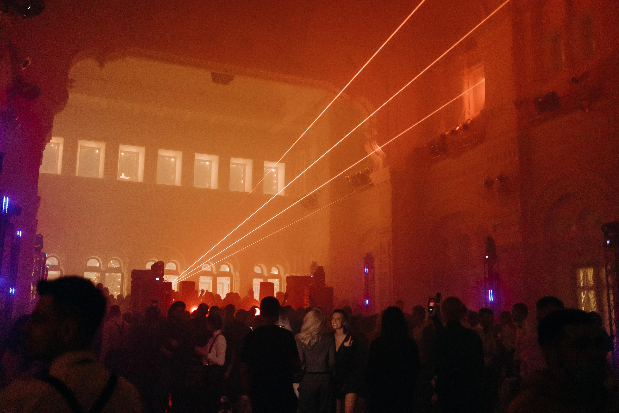 Techno Rooms. Репортажный и свадебный фотограф в Москве Лена Таращенко