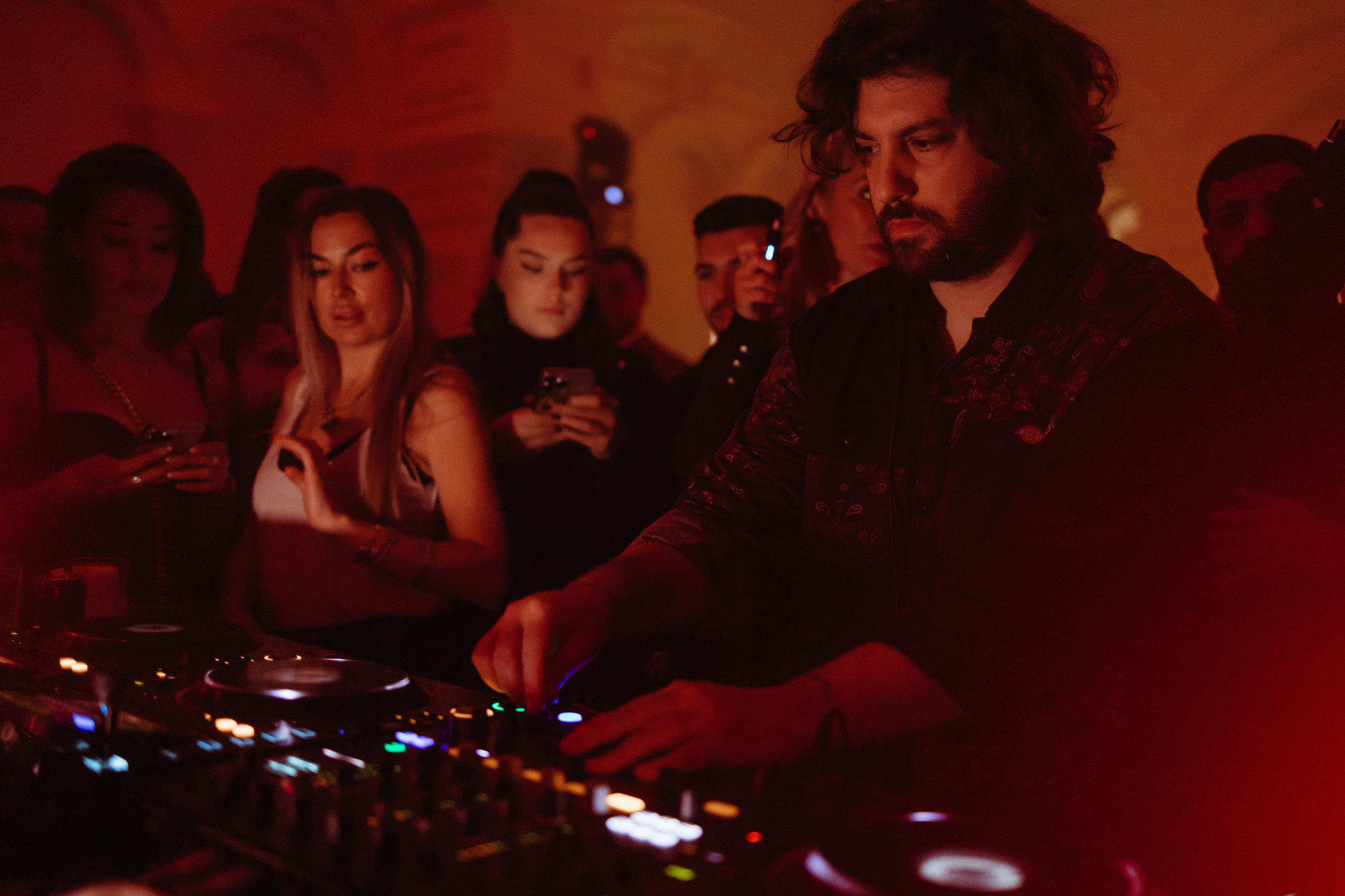 Techno Rooms. Репортажный и свадебный фотограф в Москве Лена Таращенко