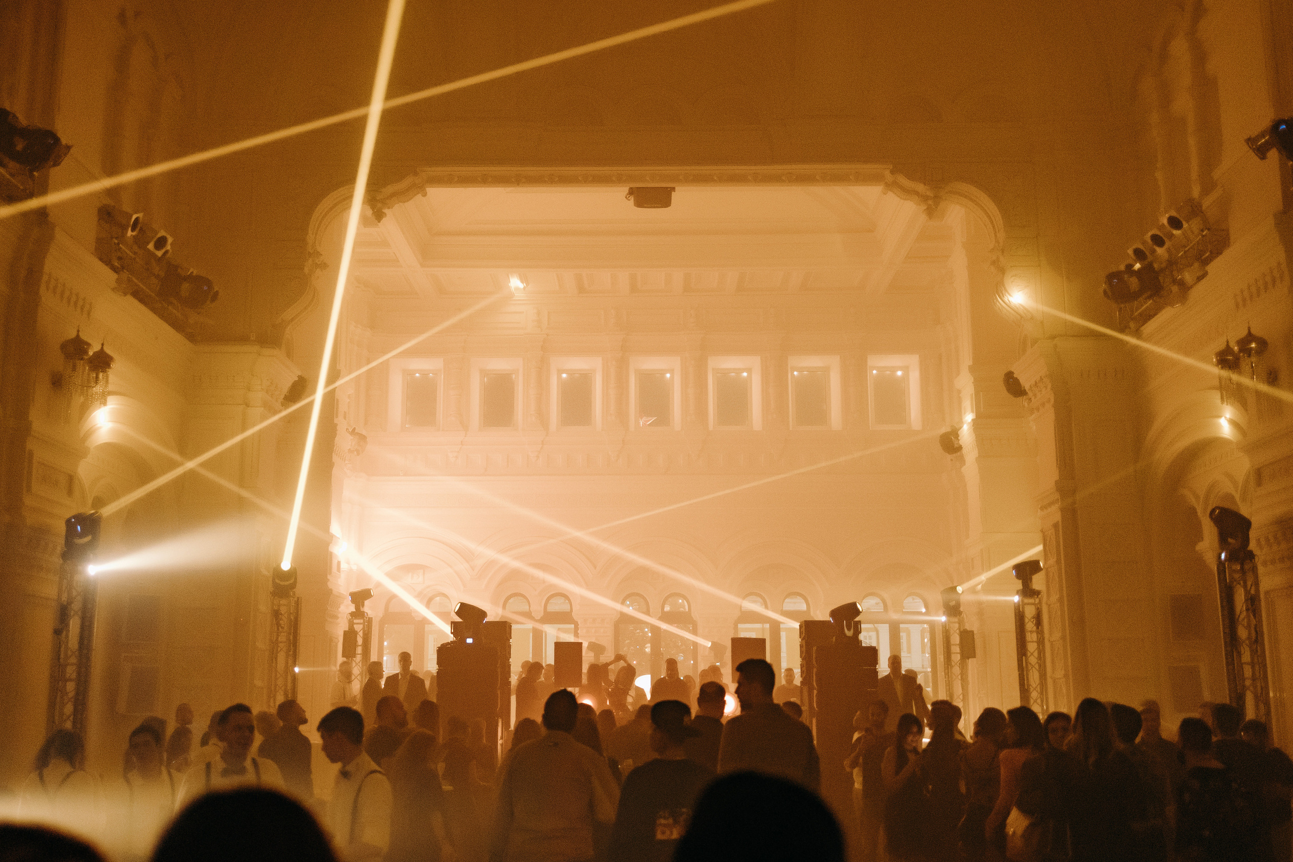 Techno Rooms. Репортажный и свадебный фотограф в Москве Лена Таращенко