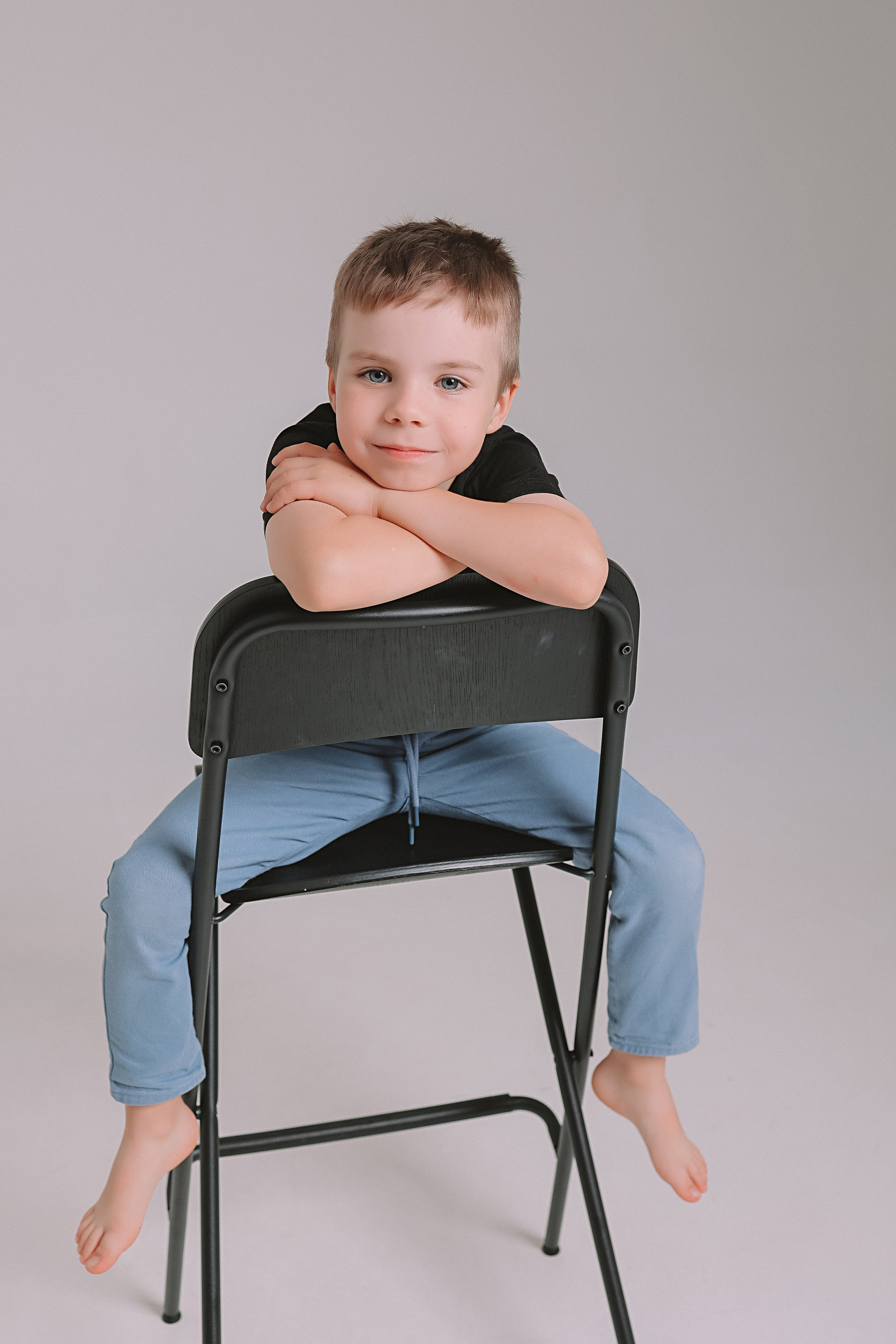 Фататум циклорама и зал. Семейный фотограф Тюмень, фотограф на роды Салмина Мария