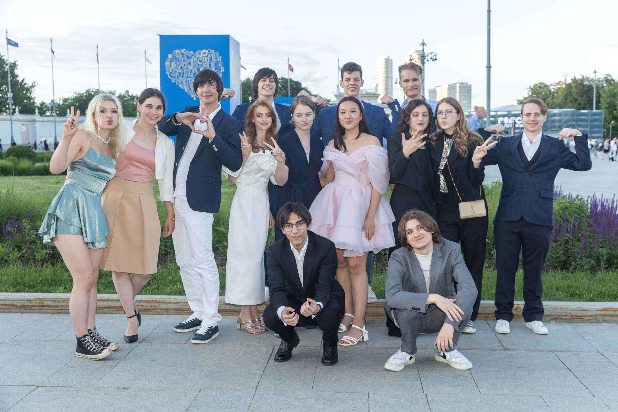 Прогулка перед выпускным. ВДНХ. Школьный фотограф в Москве Семенова Ирина