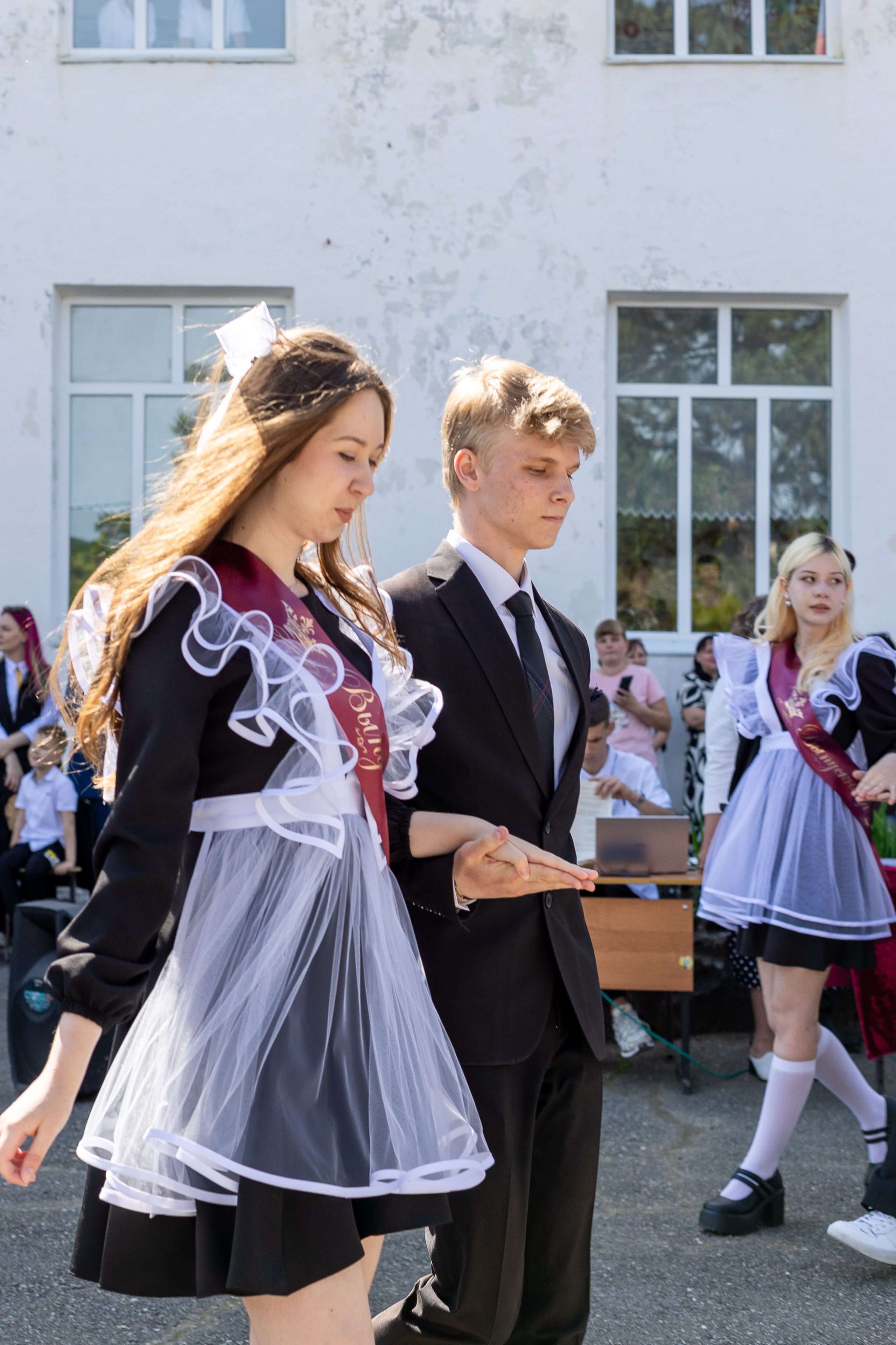 Последний звонок. Выпускные альбомы Майкоп, Краснодар Елена Золотарева