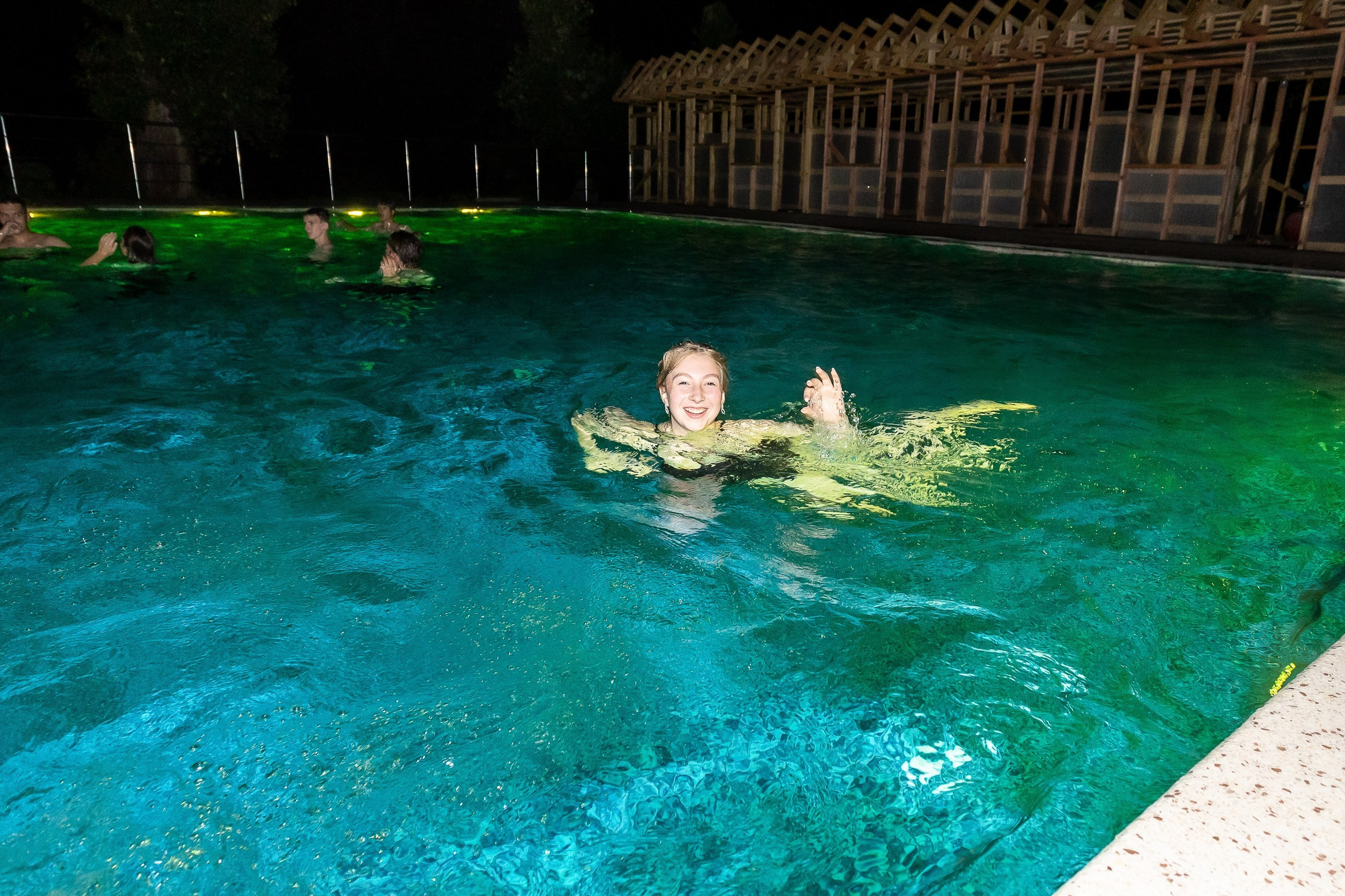 Вручение аттестата и выпускной вечер. Выпускные альбомы Майкоп, Краснодар Елена Золотарева