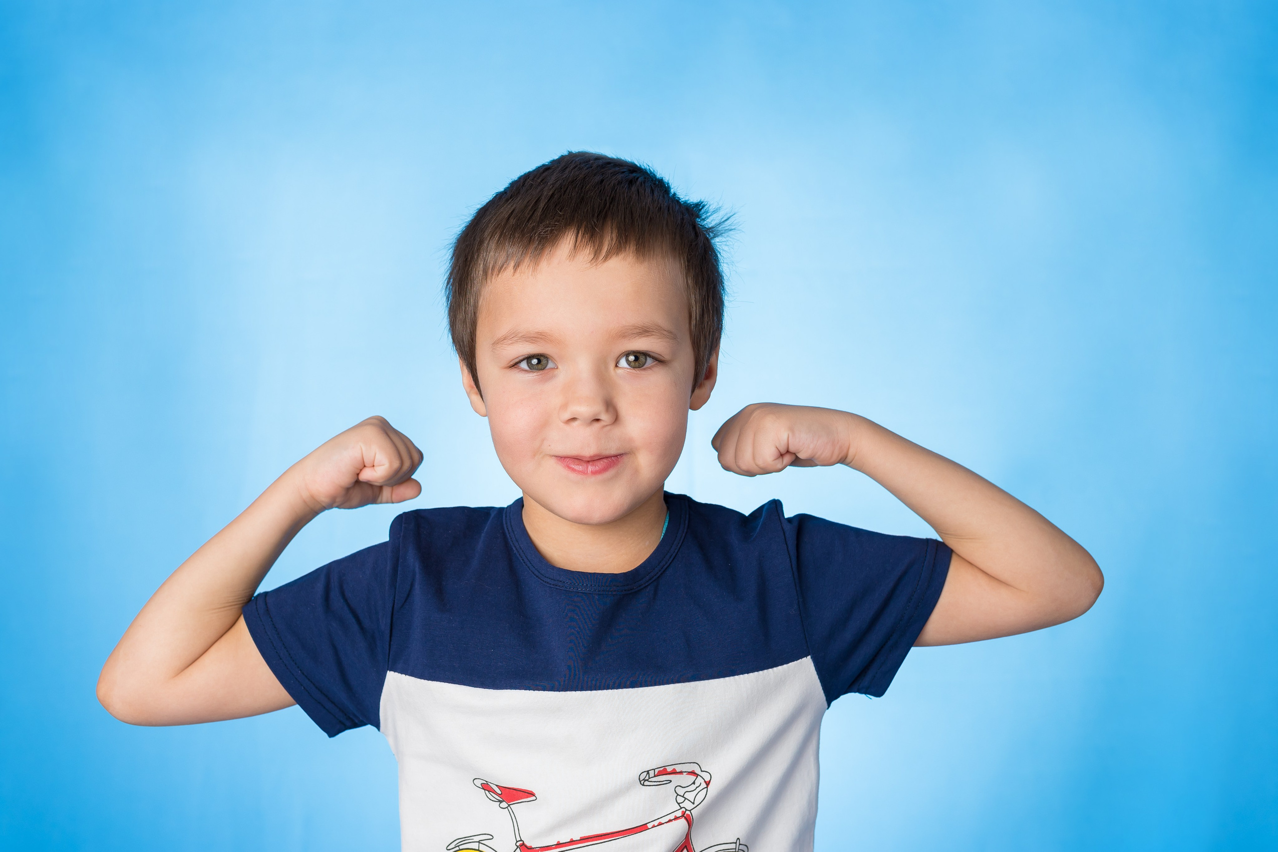 Портреты на одготонном фоне. Детский фотограф в Екатеринбурге и Берёзовском Евгений Кондаков