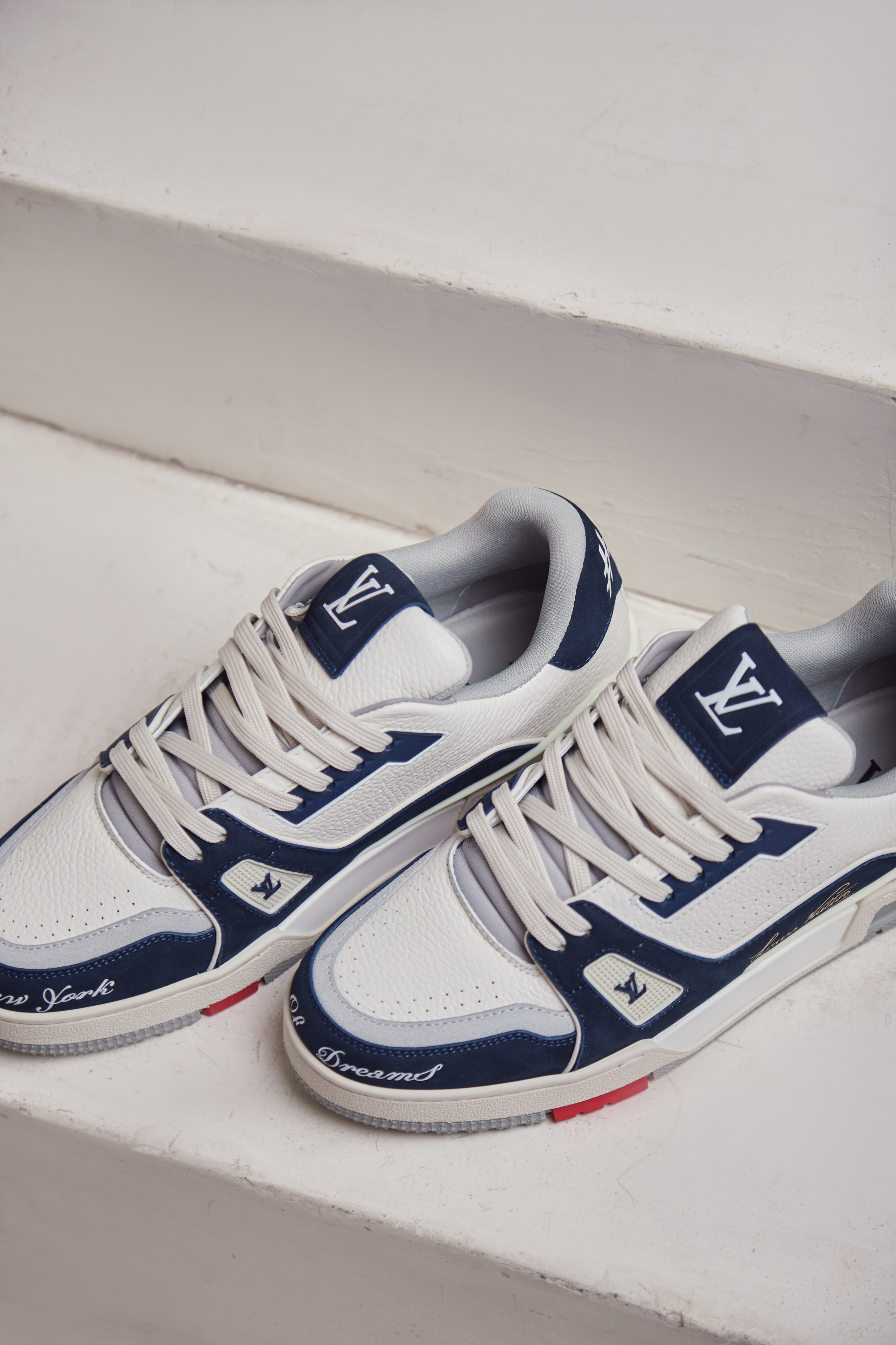 Магазин кроссовок PRICE POINT. Фоттéтика / фотоагентство в москве / фотограф москва